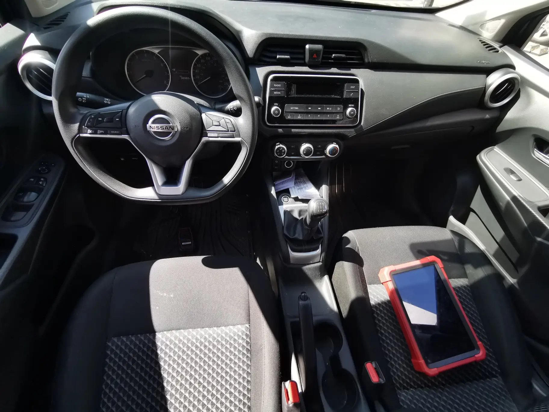 NISSAN - 2