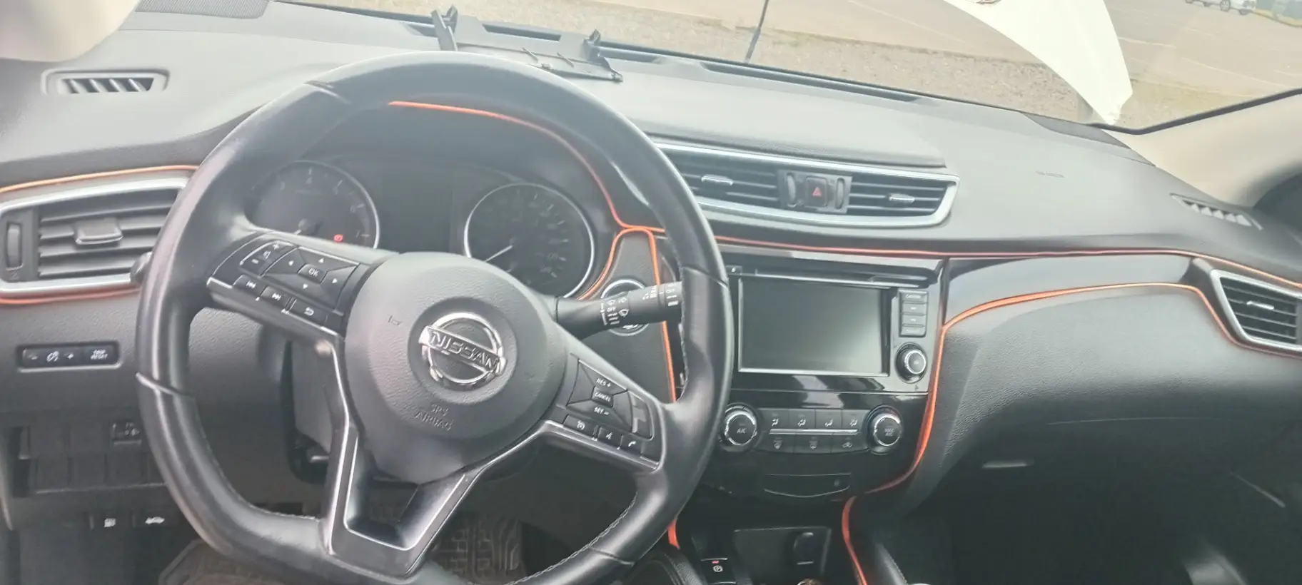 NISSAN - 2