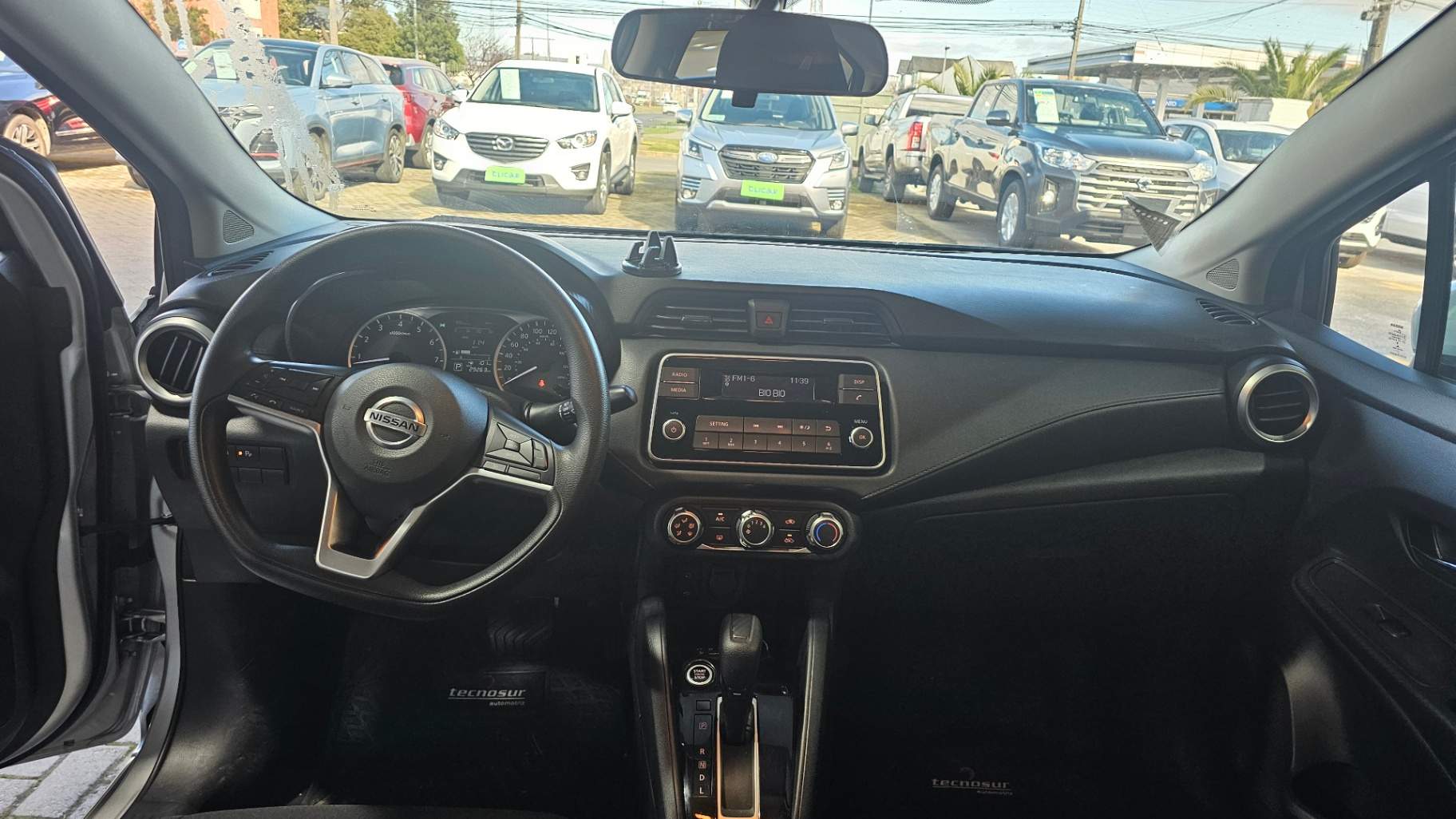 NISSAN - 2