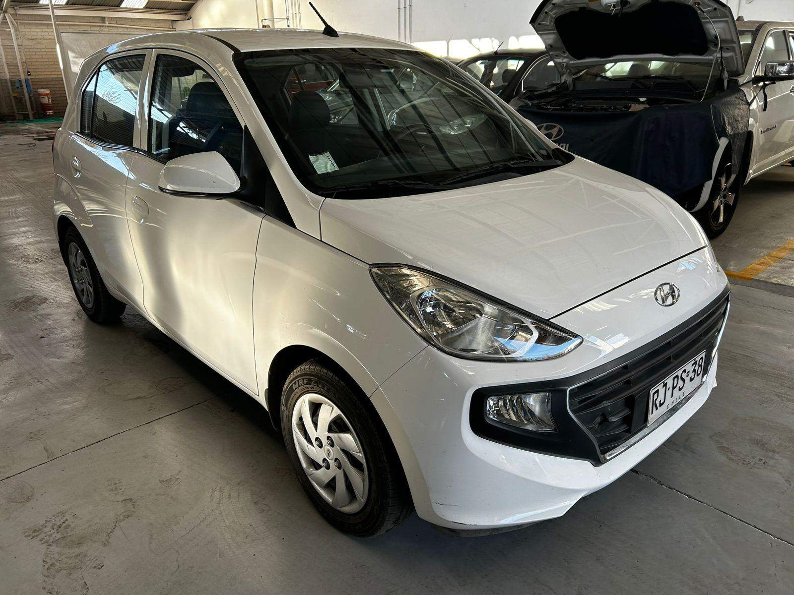 HYUNDAI