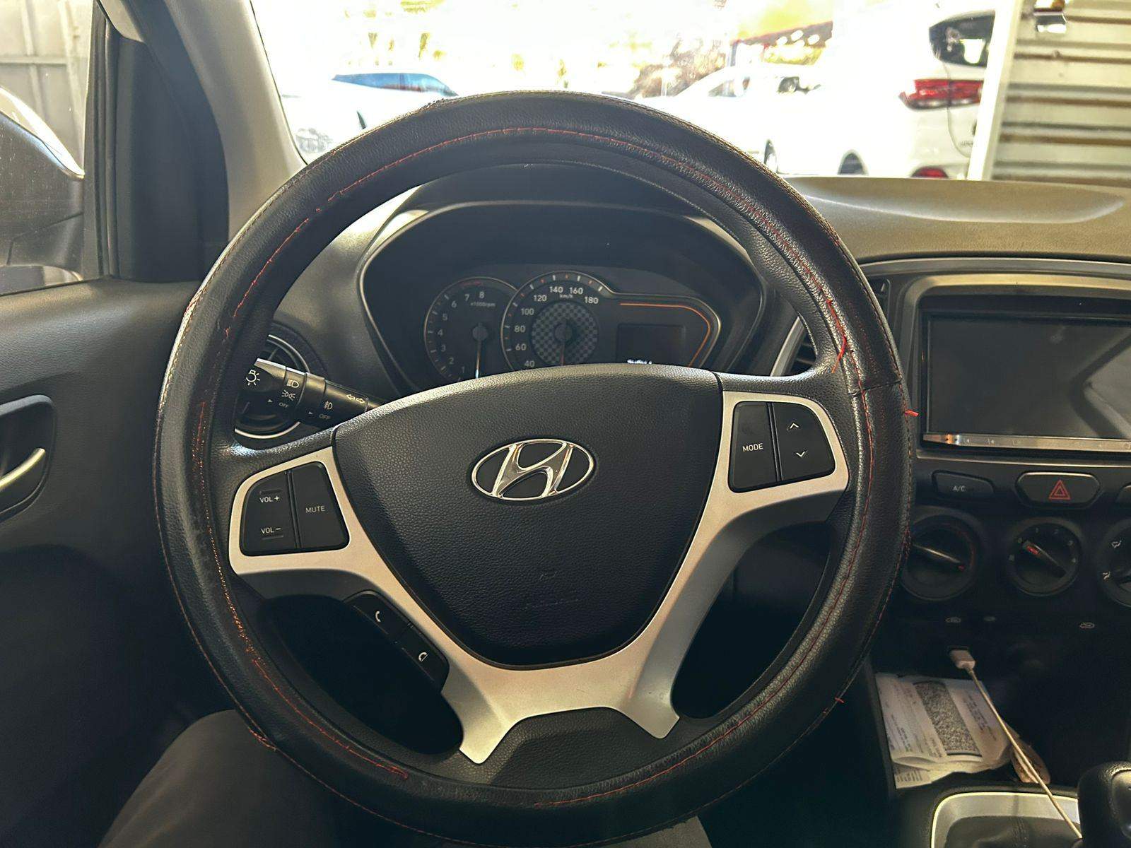 HYUNDAI - 2