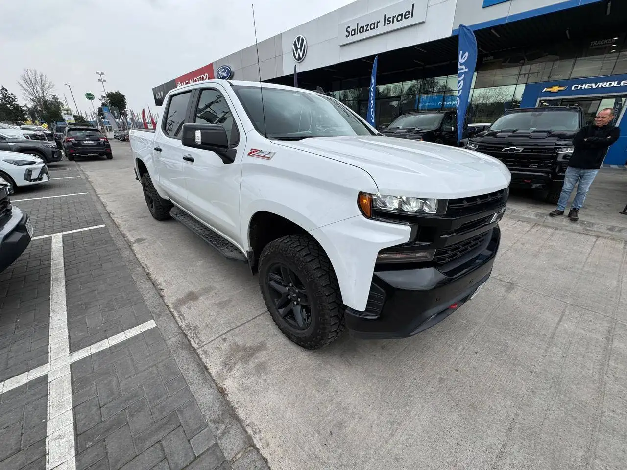 CHEVROLET