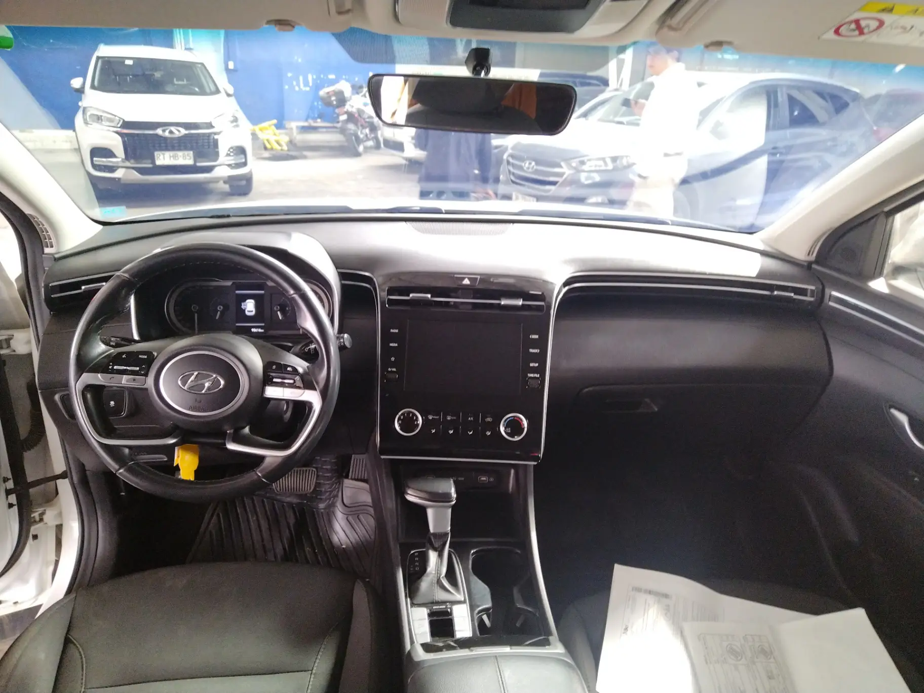 HYUNDAI - 2