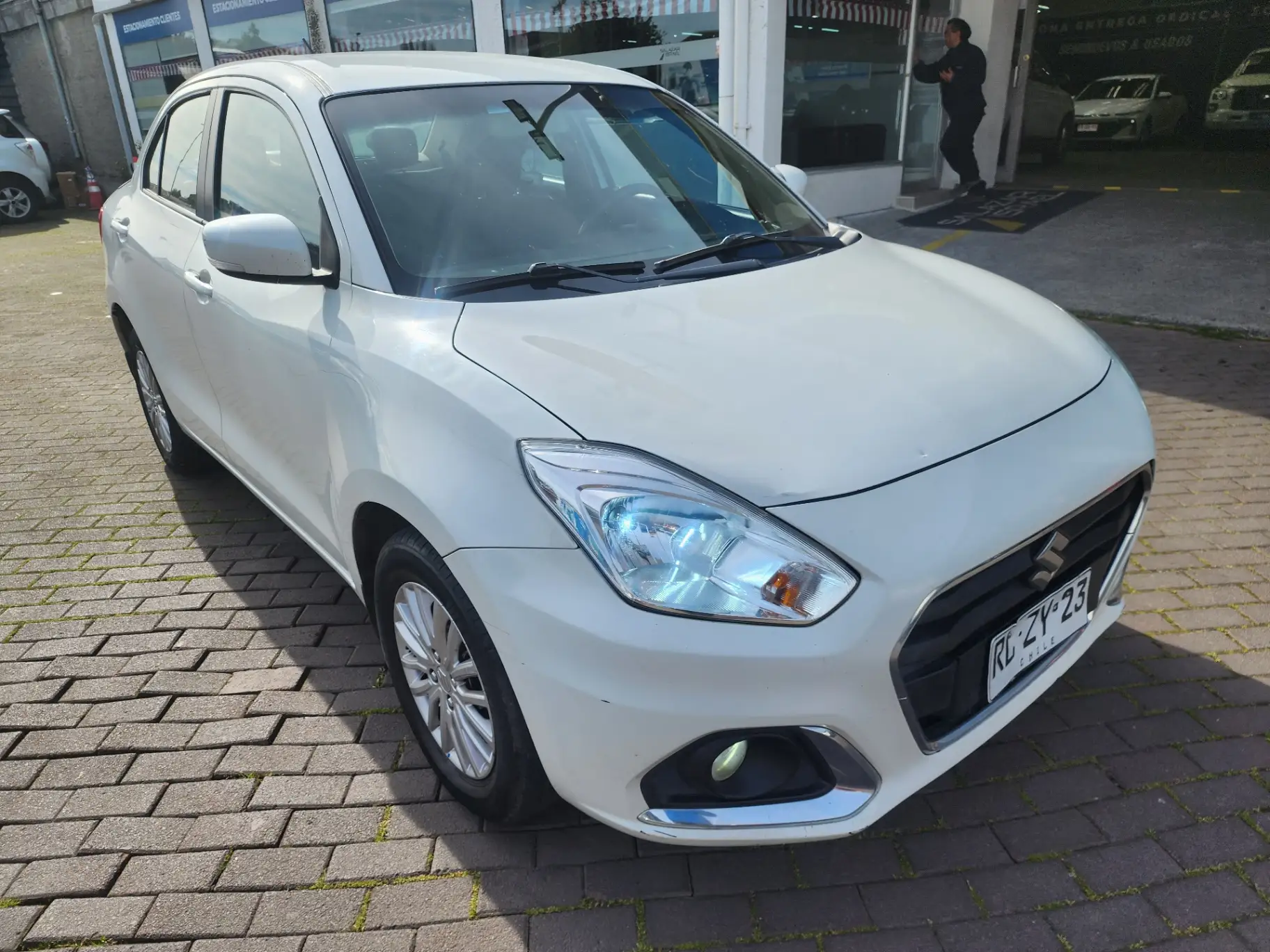 SUZUKI