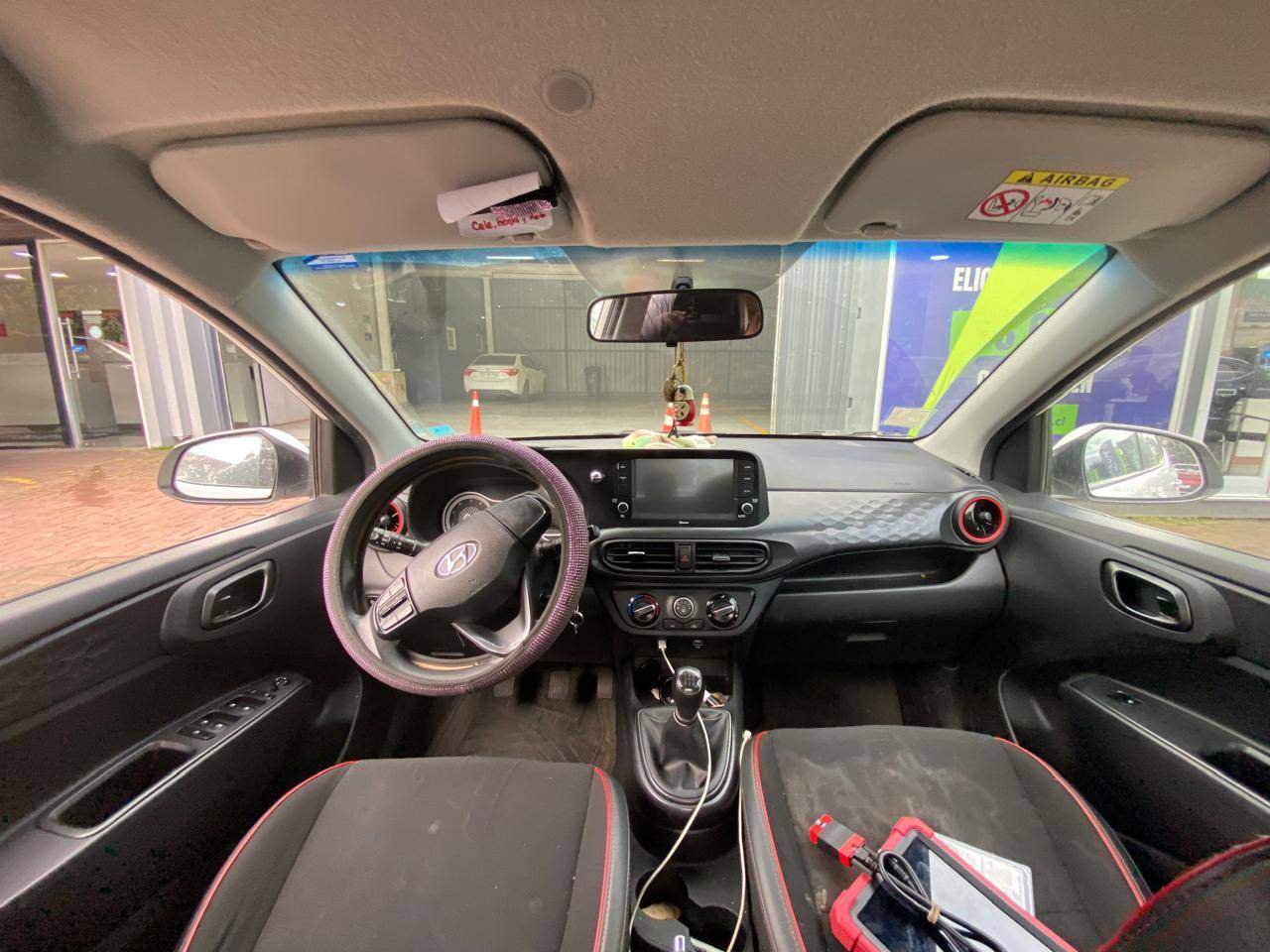 HYUNDAI - 2