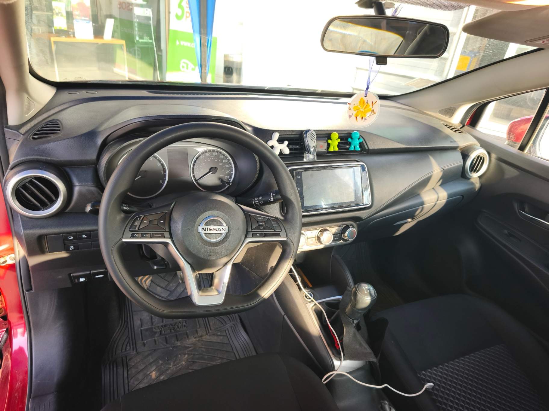 NISSAN - 2