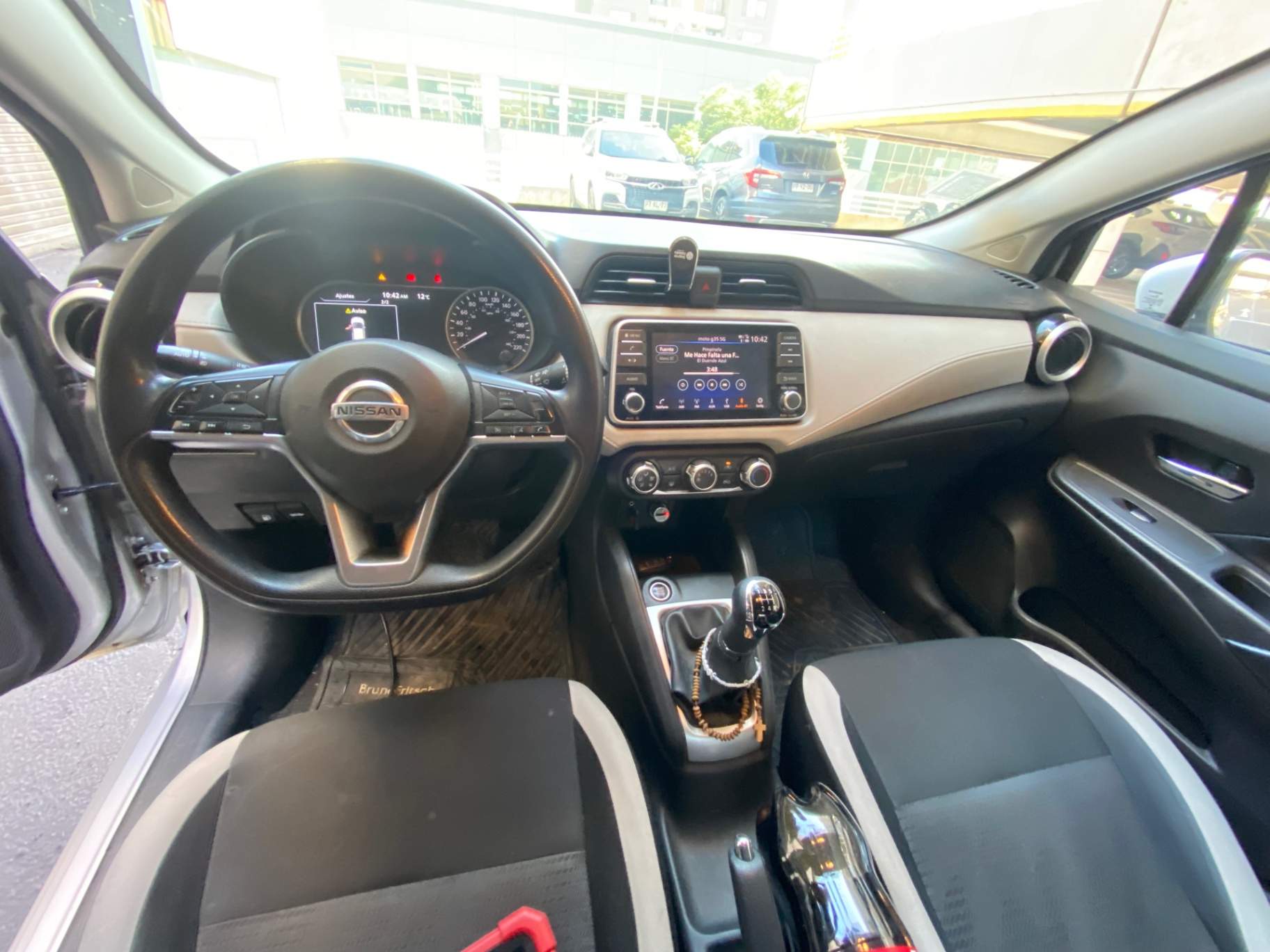 NISSAN - 2