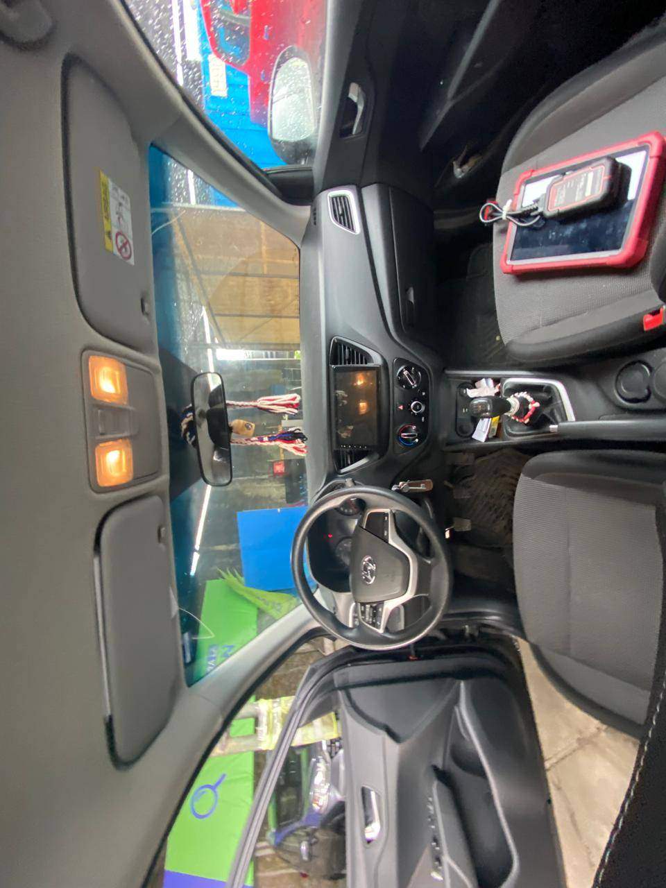 HYUNDAI - 2