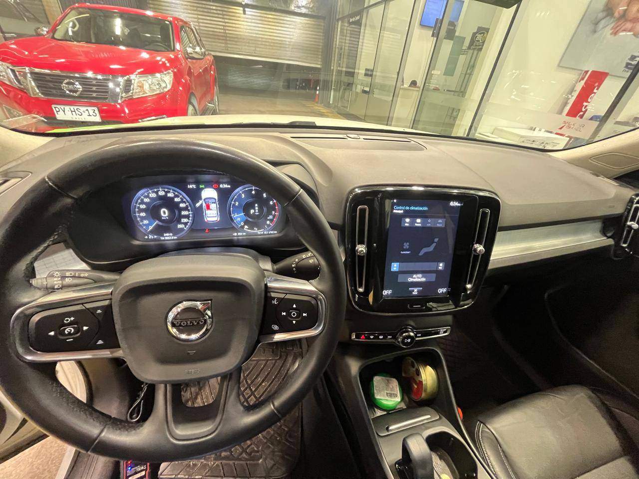 VOLVO - 2