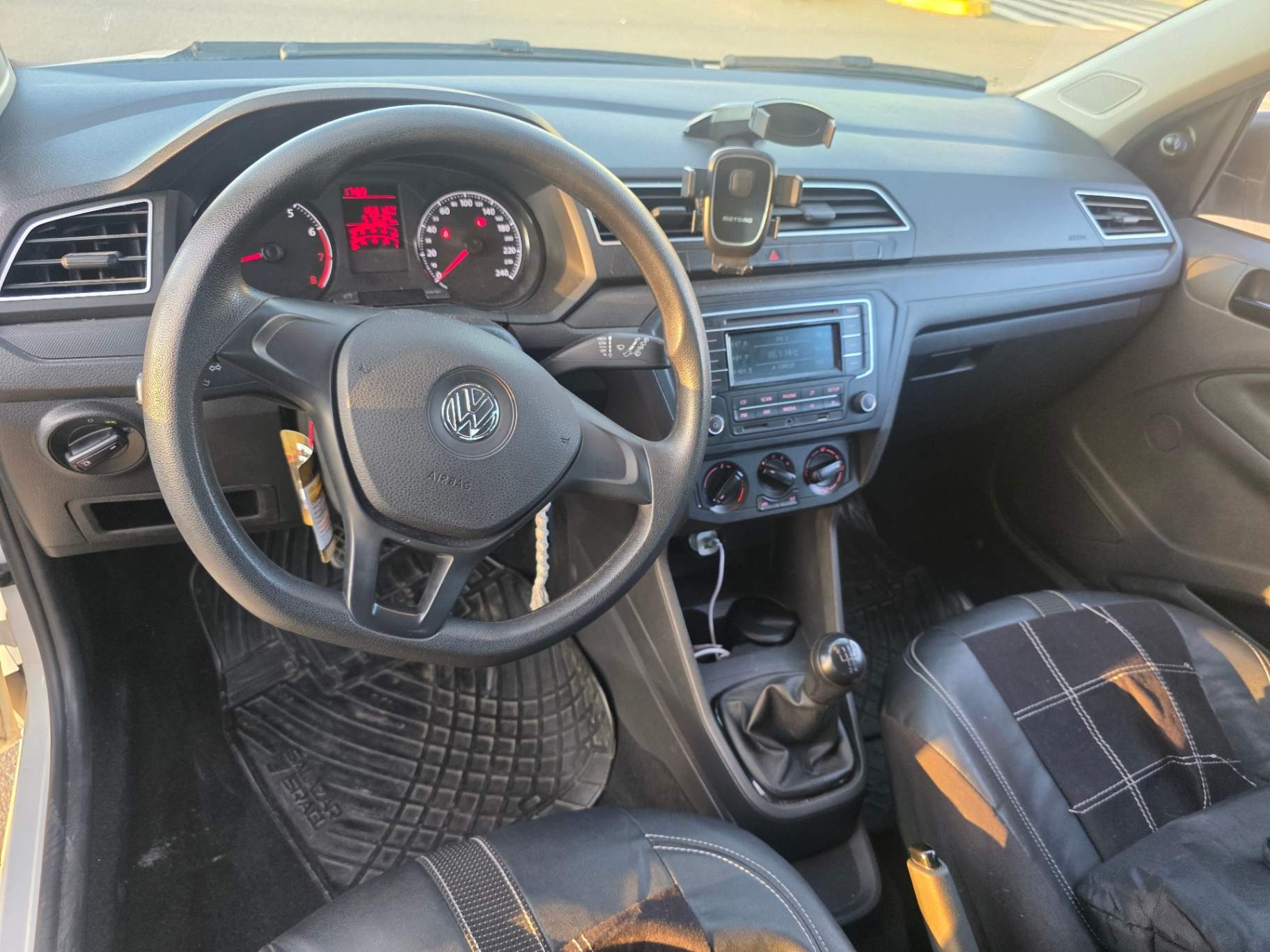 VOLKSWAGEN - 2
