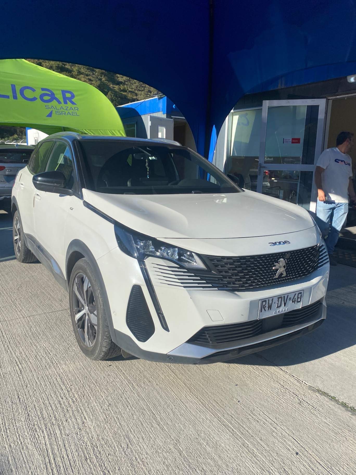 PEUGEOT