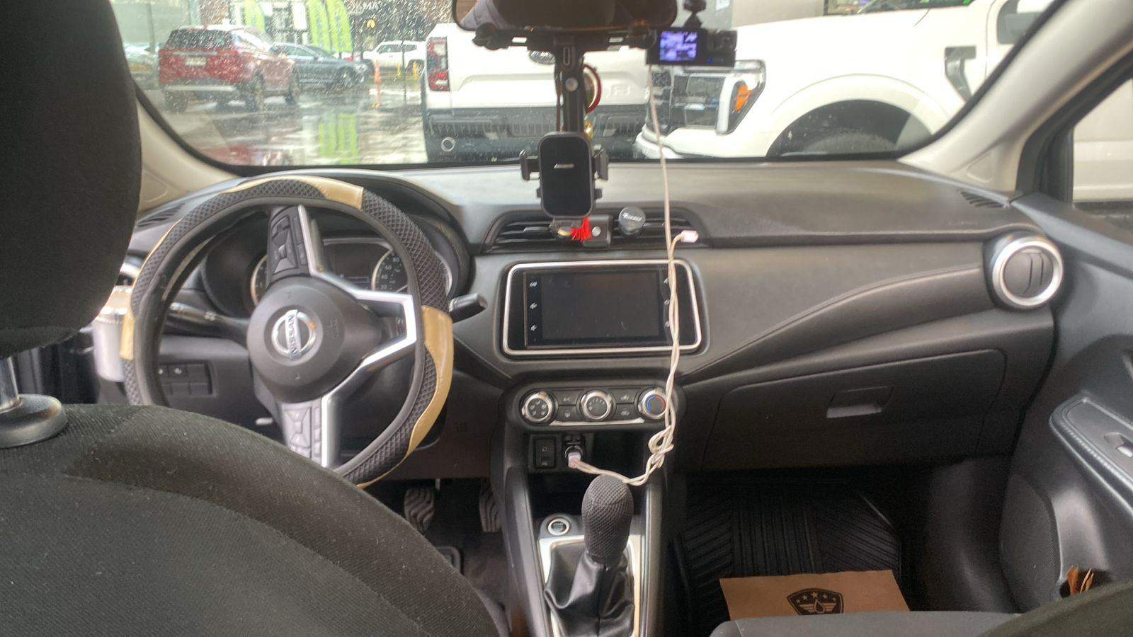 NISSAN - 2