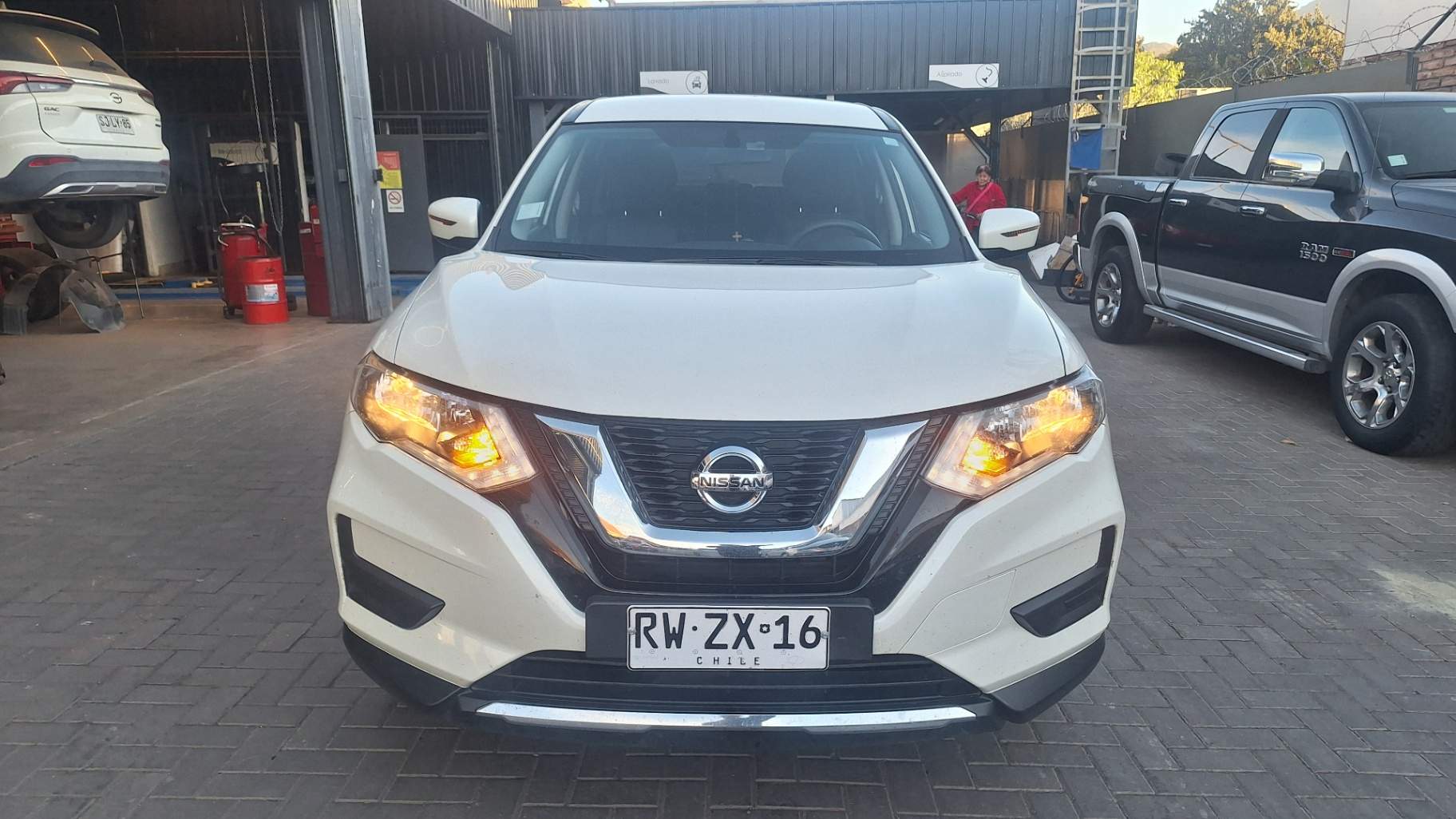NISSAN - 1