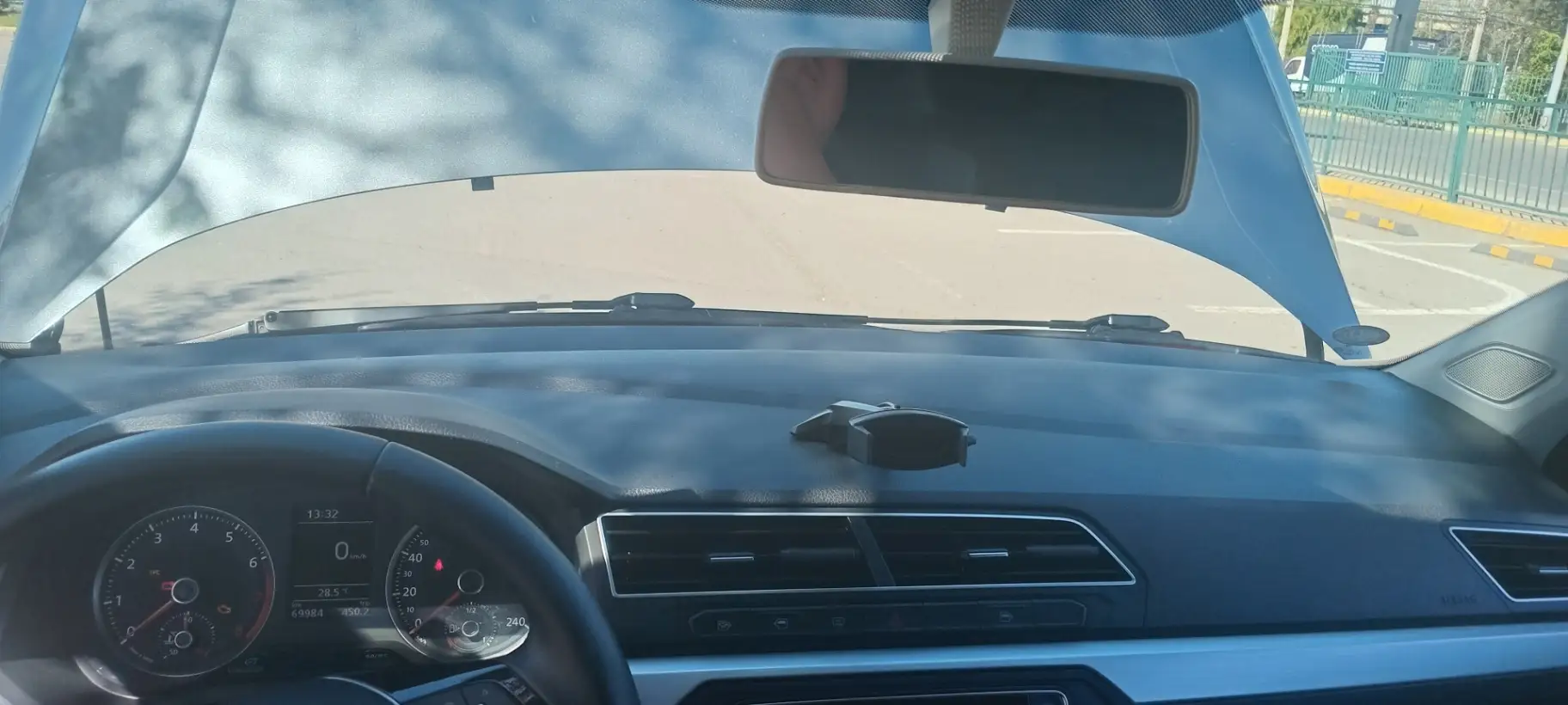 VOLKSWAGEN - 2