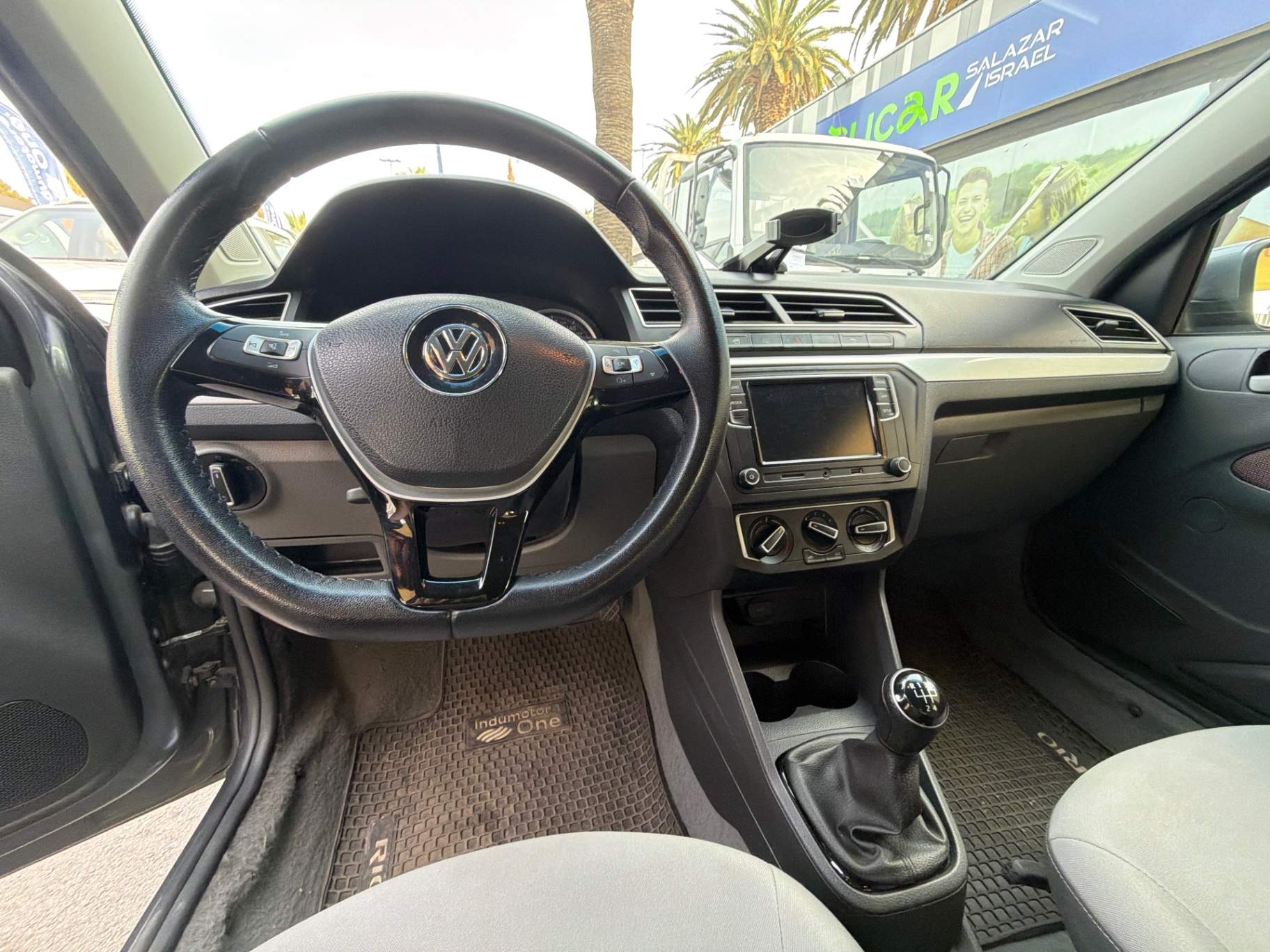 VOLKSWAGEN - 2
