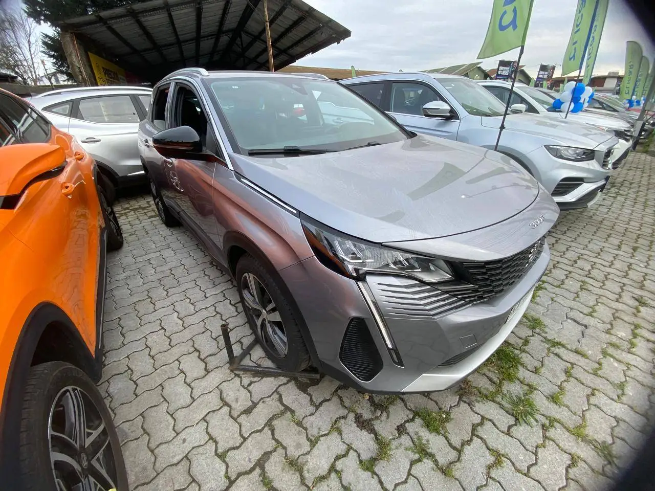 PEUGEOT