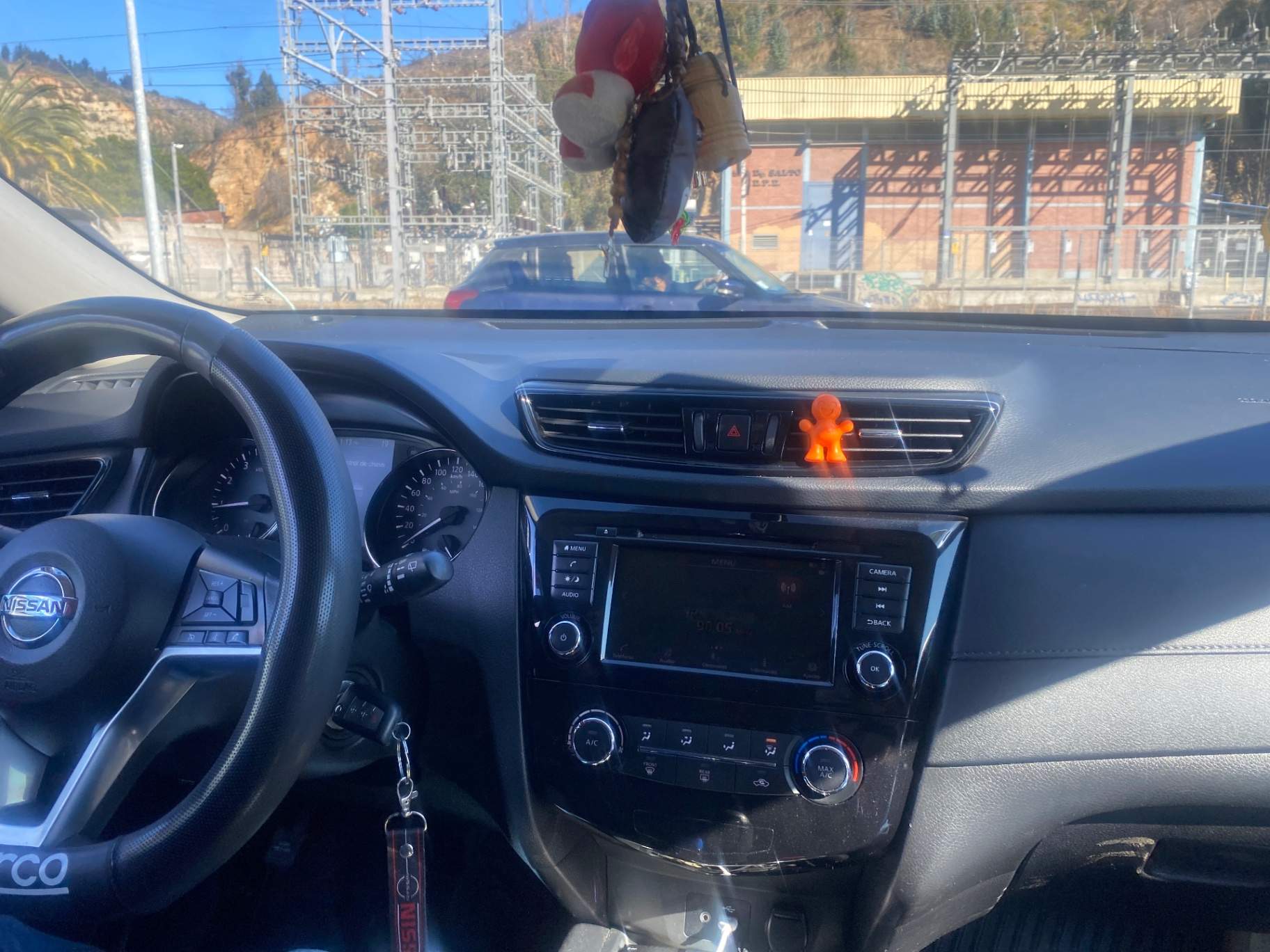 NISSAN - 2