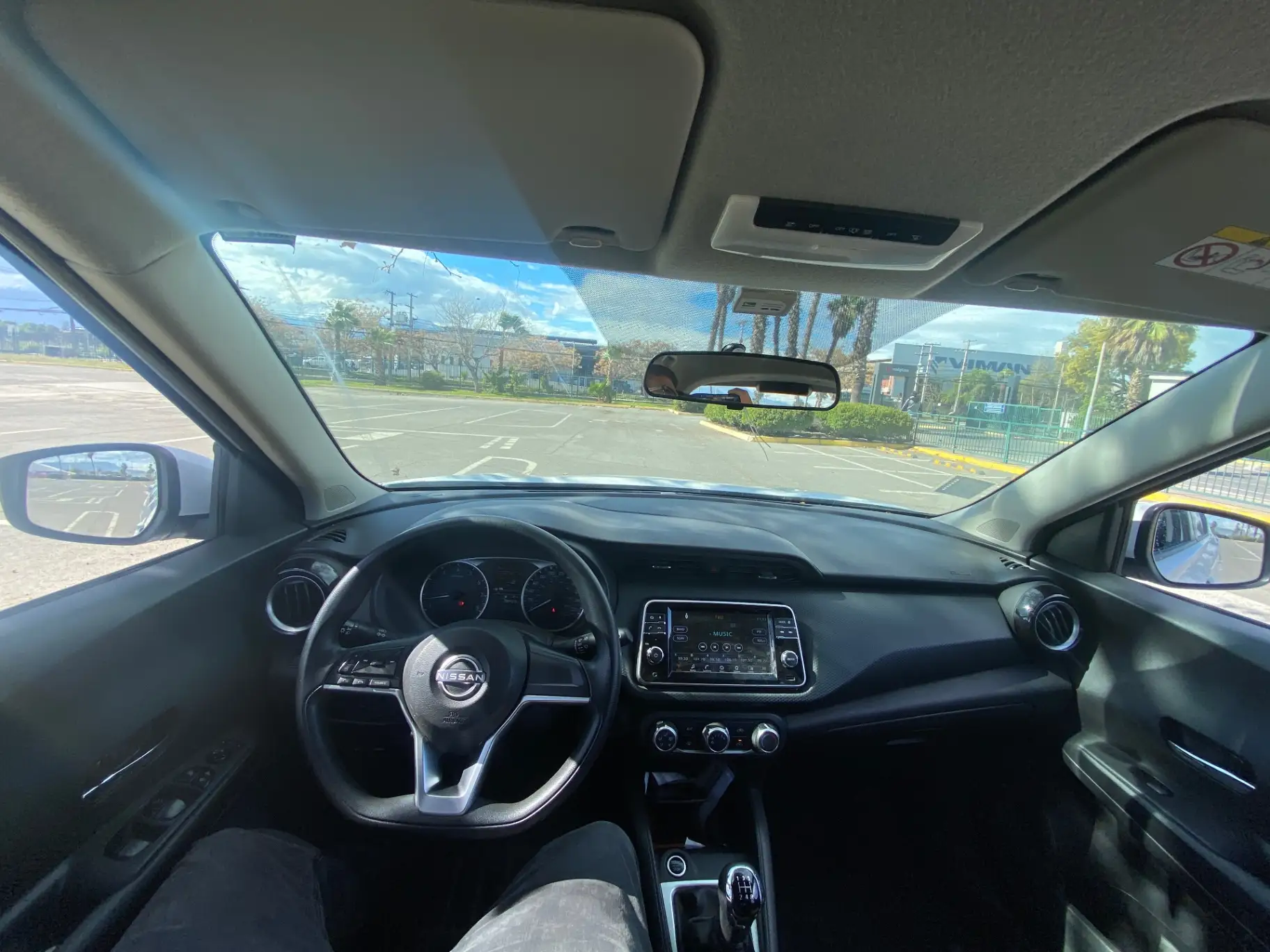 NISSAN - 2