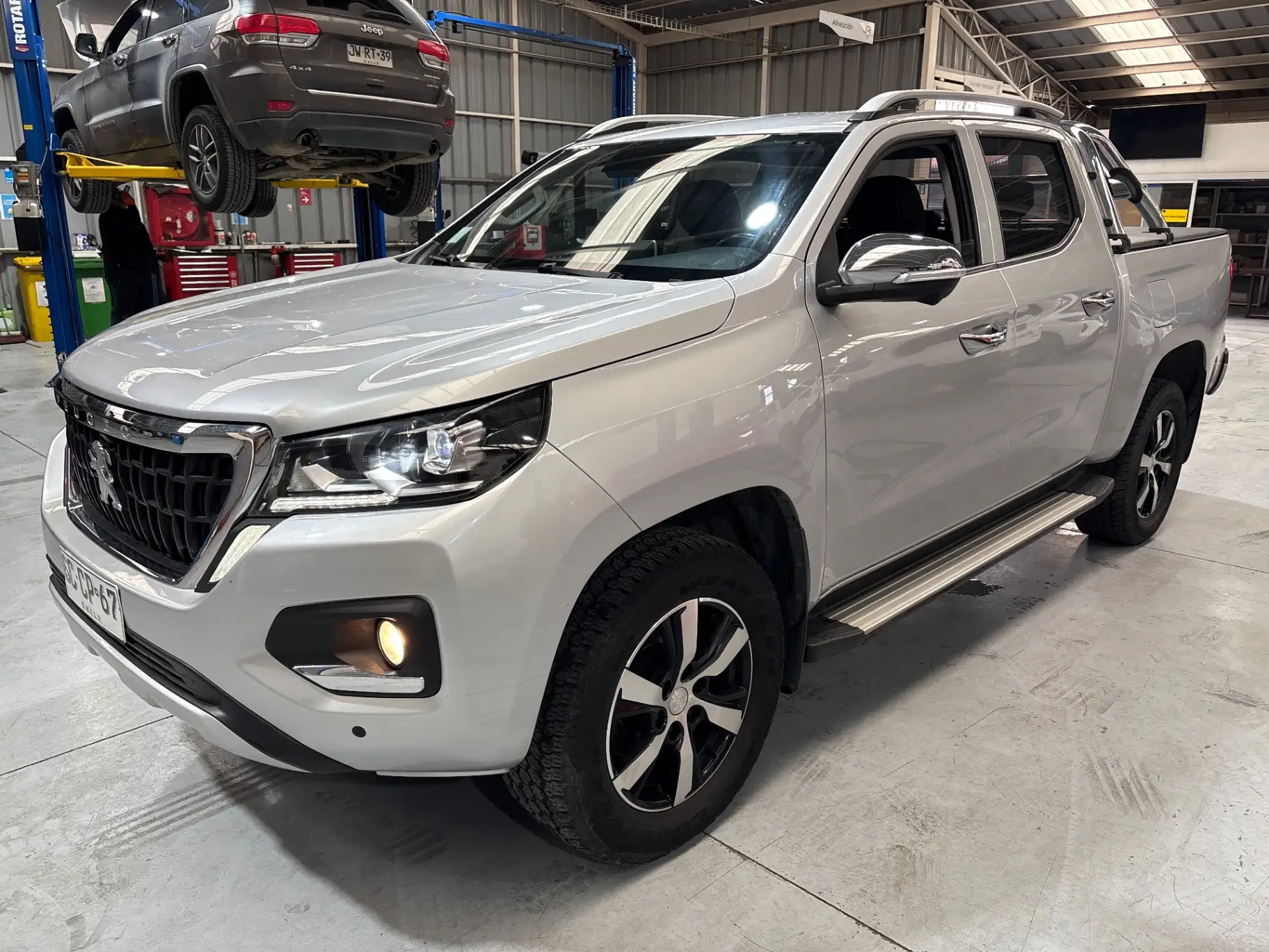 PEUGEOT