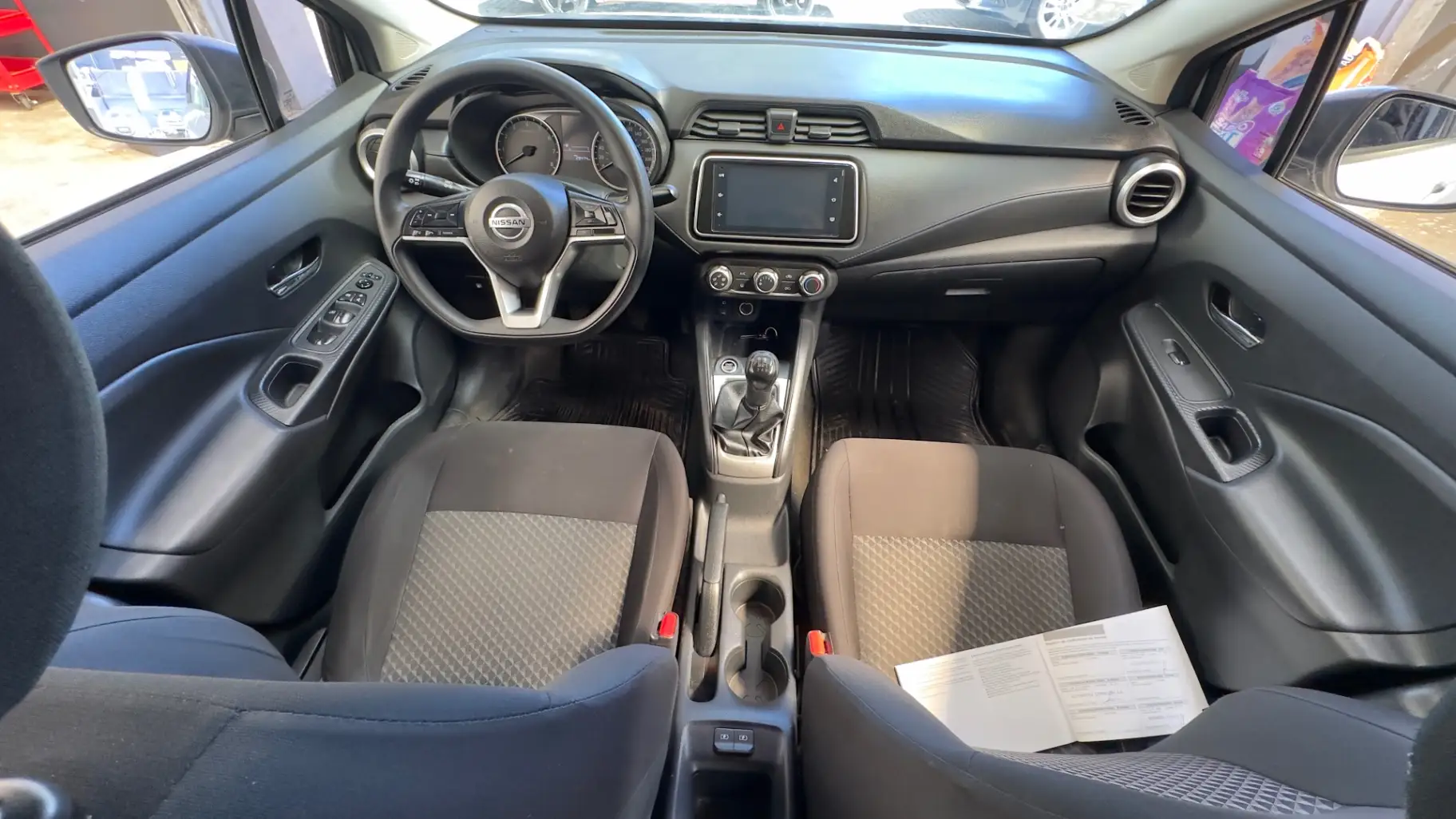 NISSAN - 2