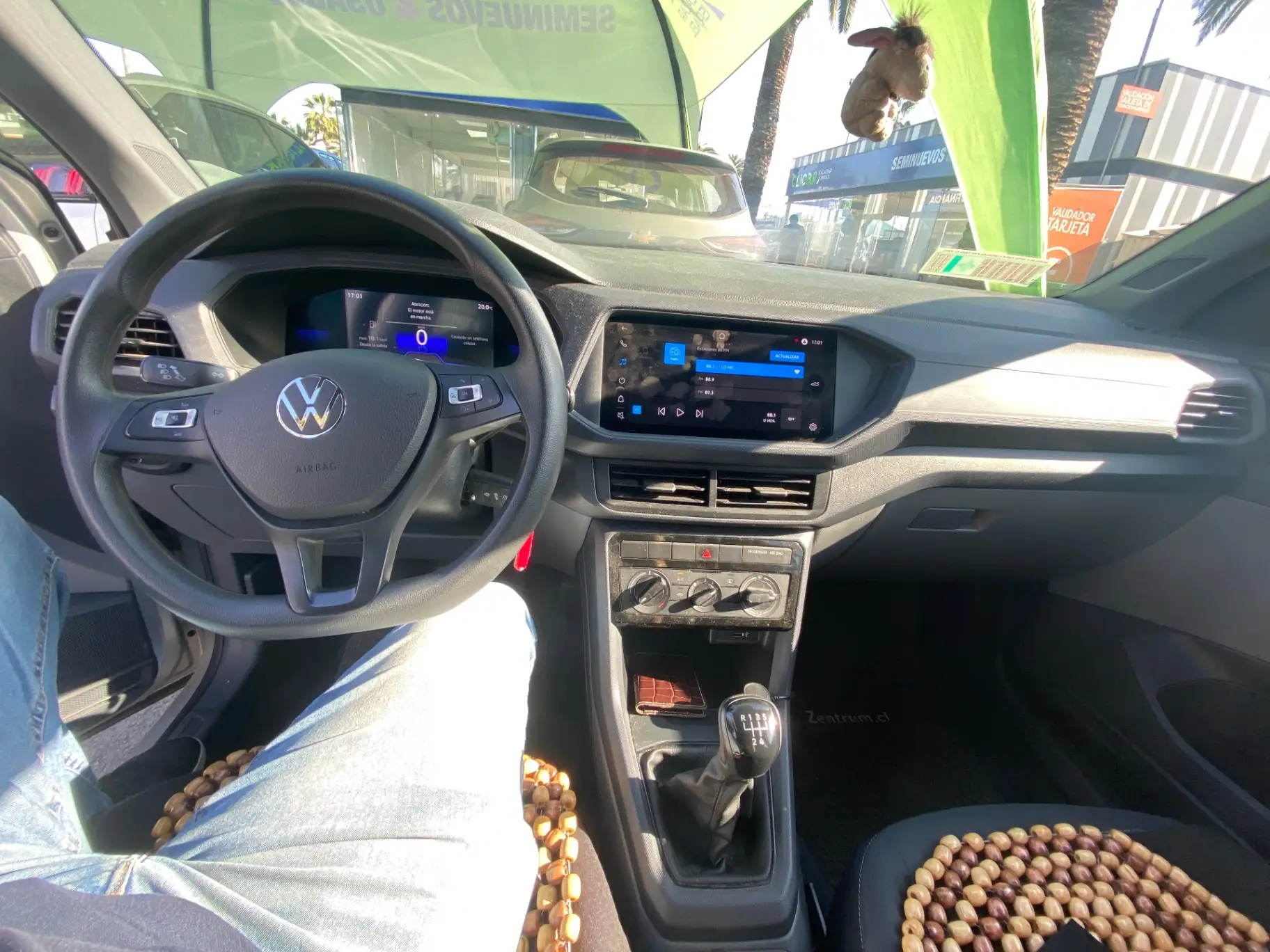 VOLKSWAGEN - 2