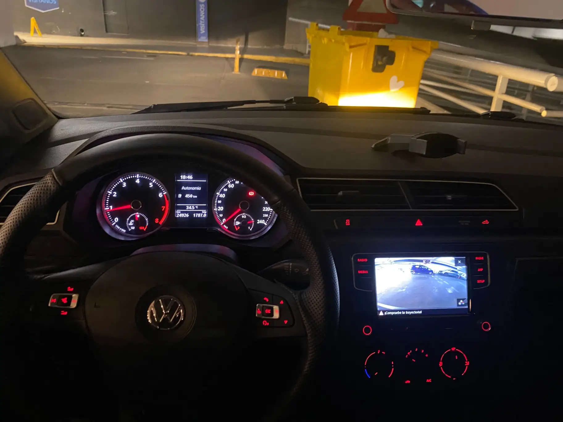 VOLKSWAGEN - 2
