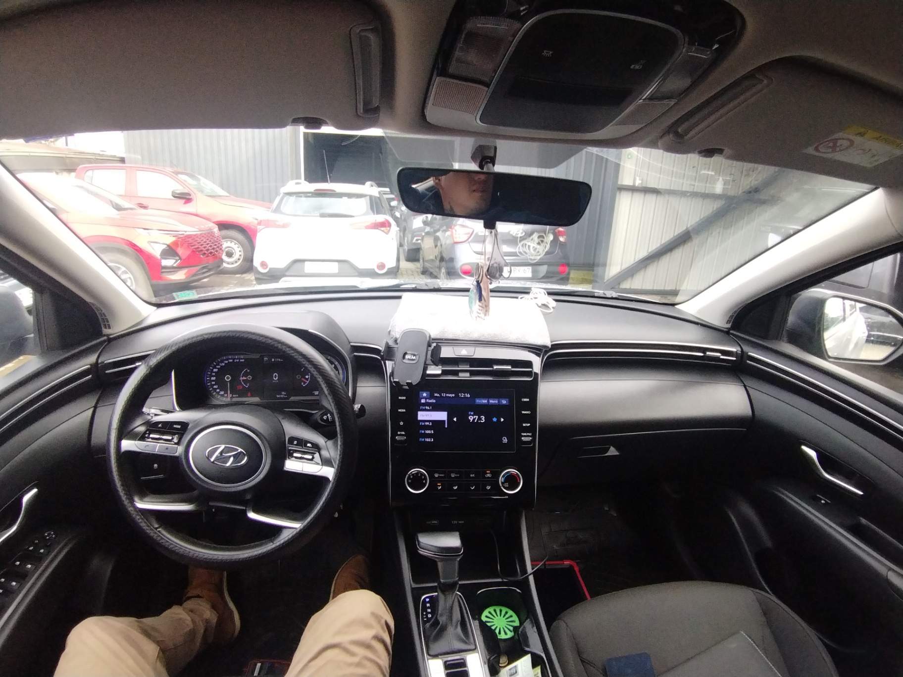 HYUNDAI - 2