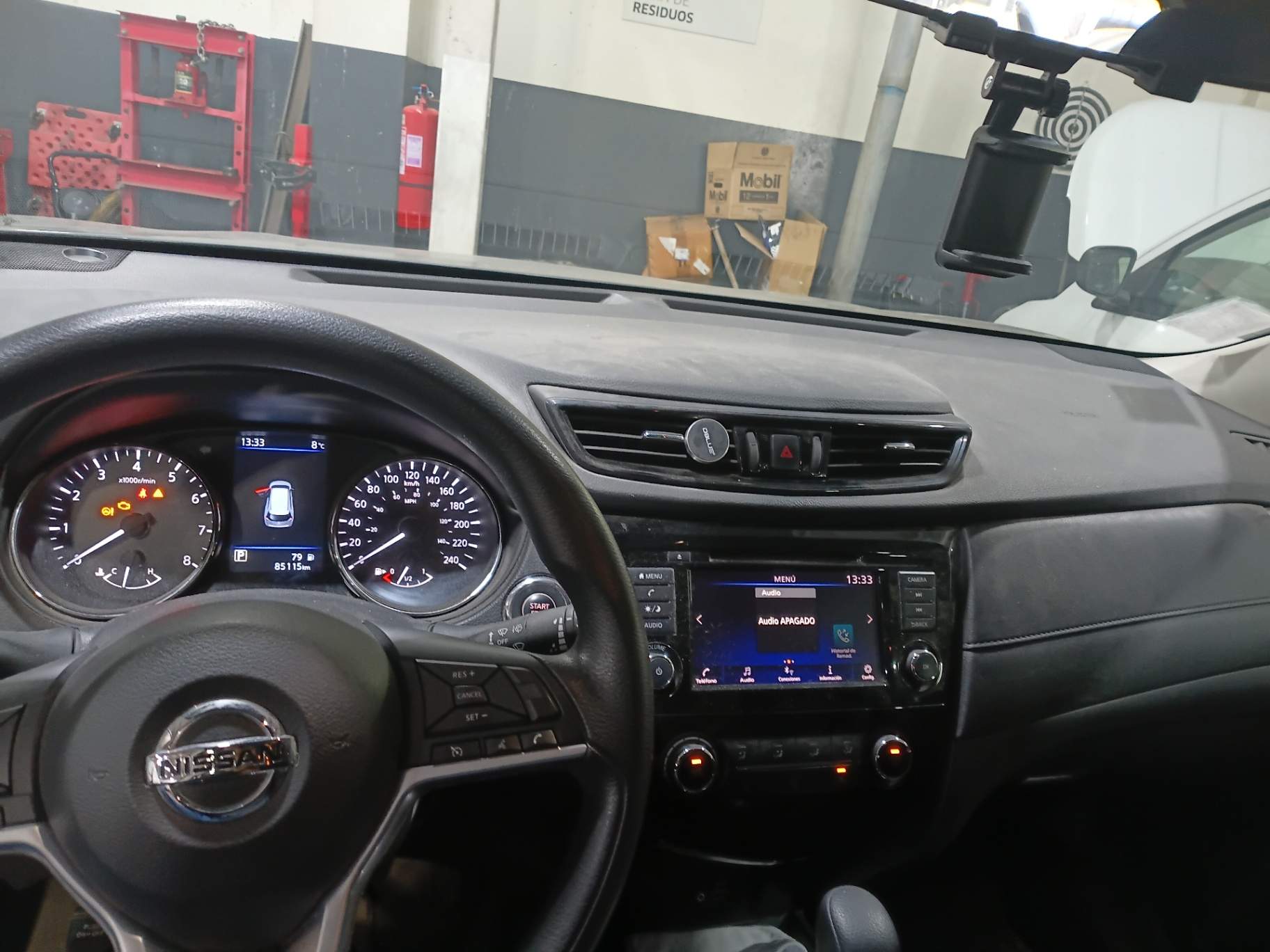 NISSAN - 2
