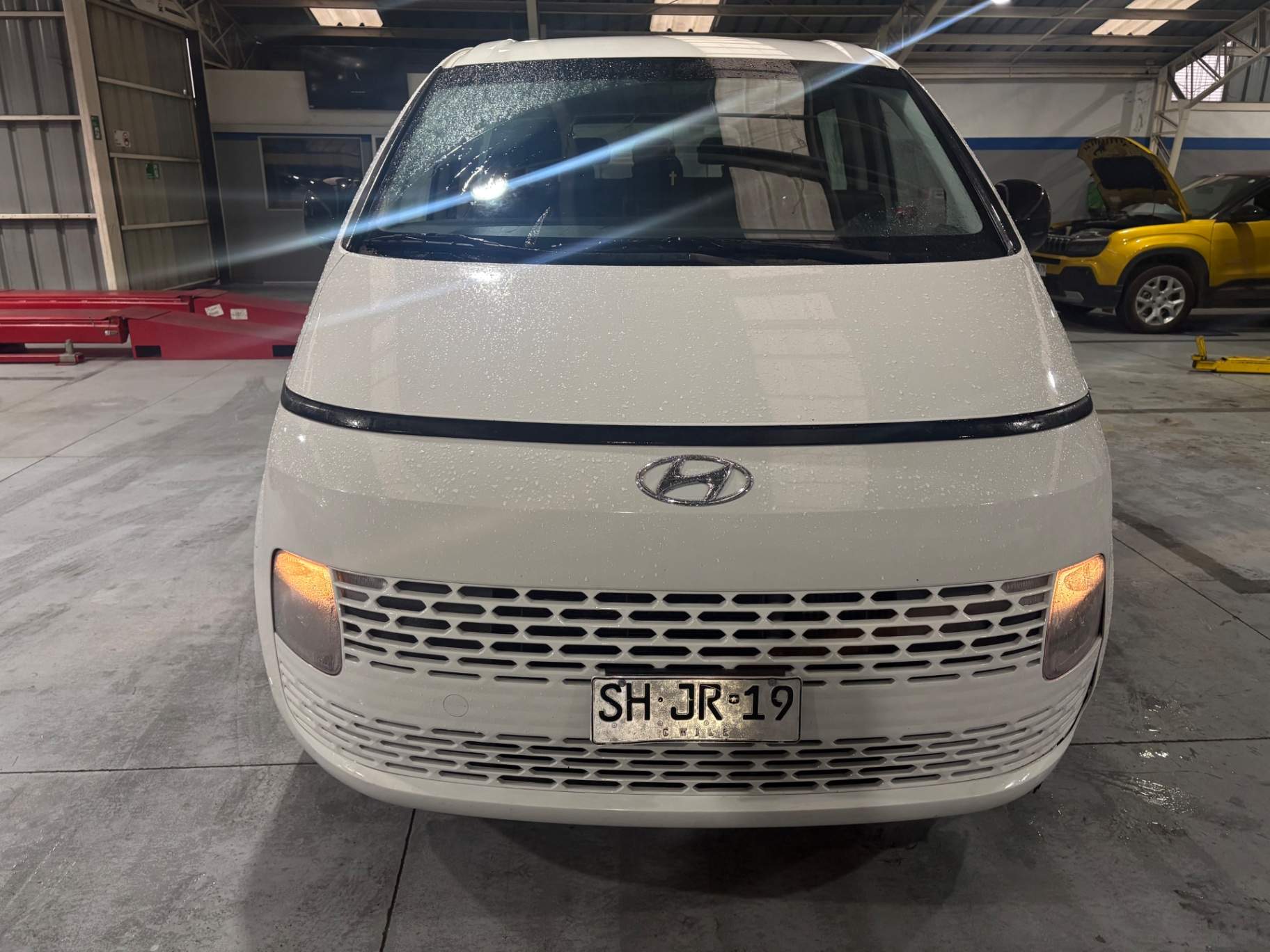 HYUNDAI - 1