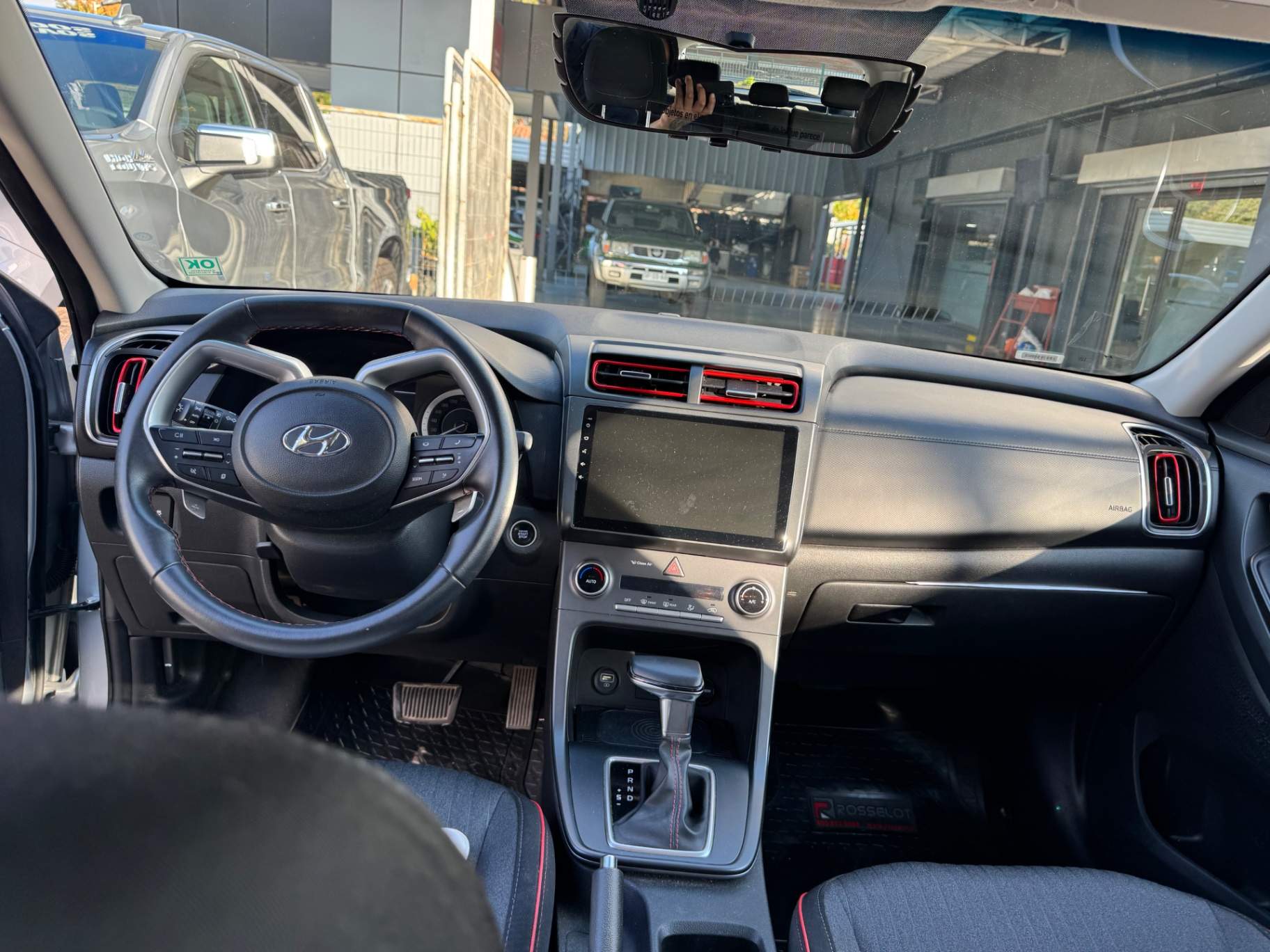 HYUNDAI - 2