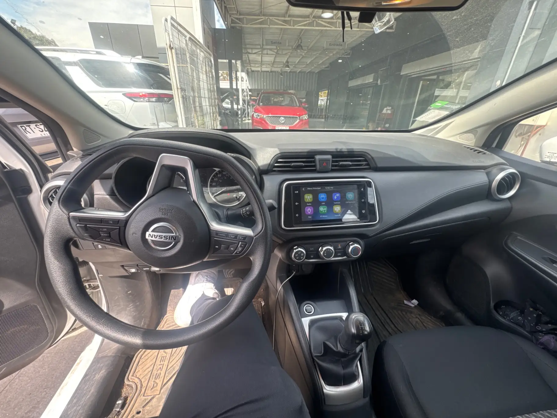NISSAN - 2