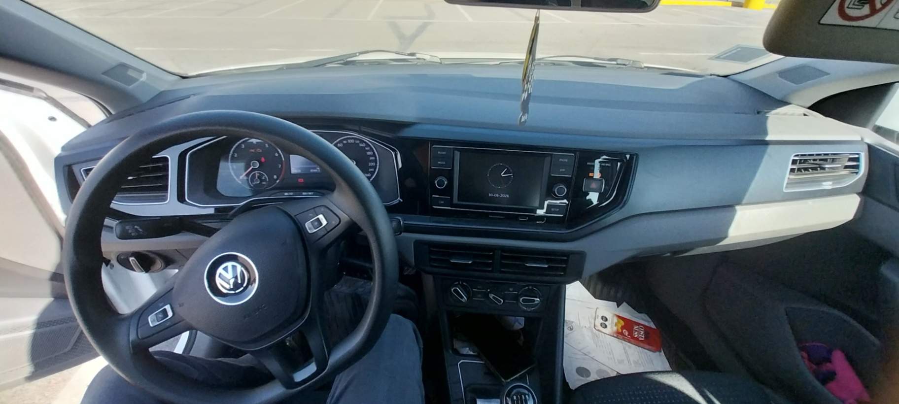VOLKSWAGEN - 2