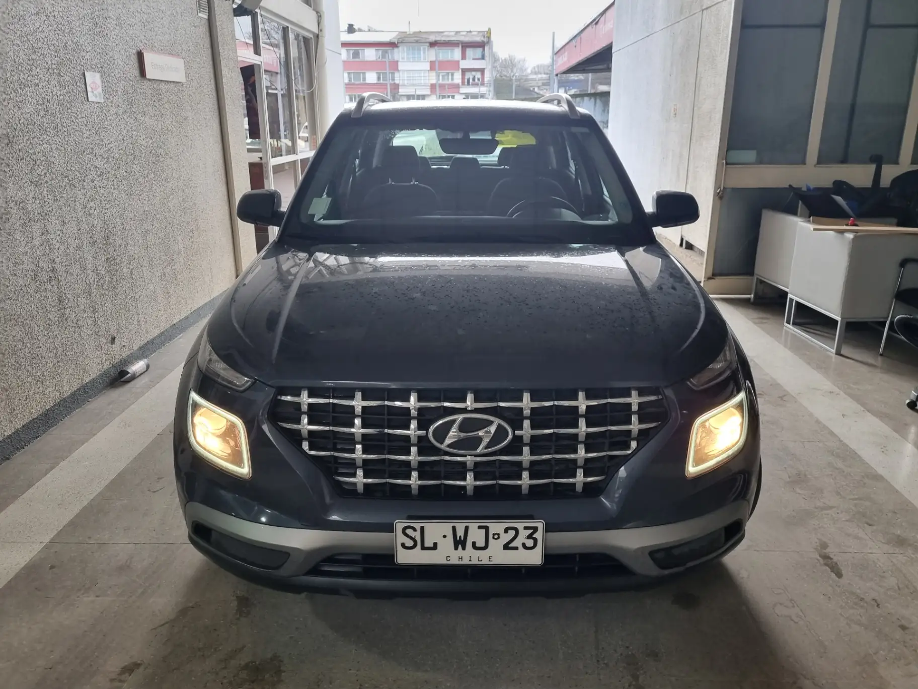 HYUNDAI