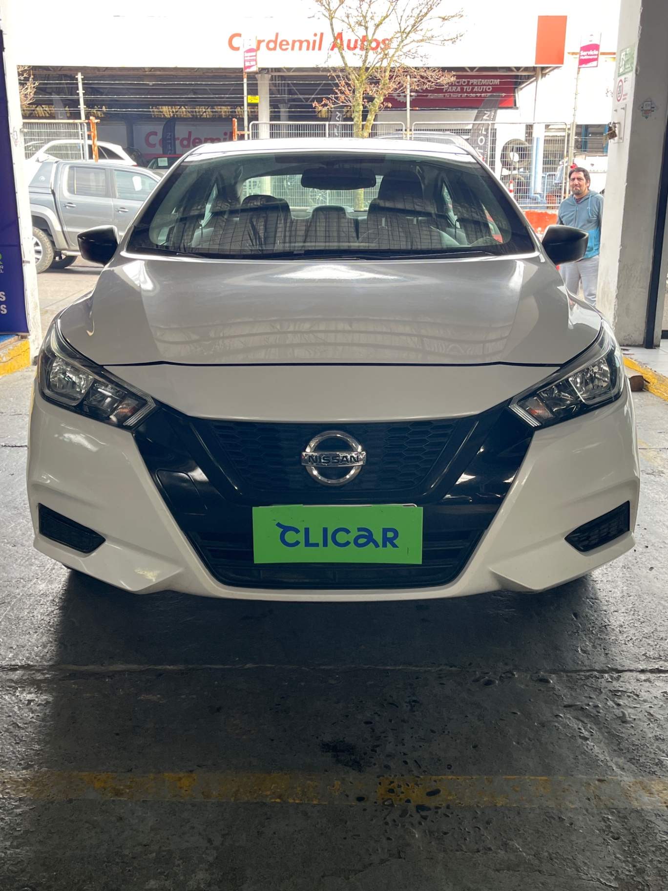 NISSAN - 1