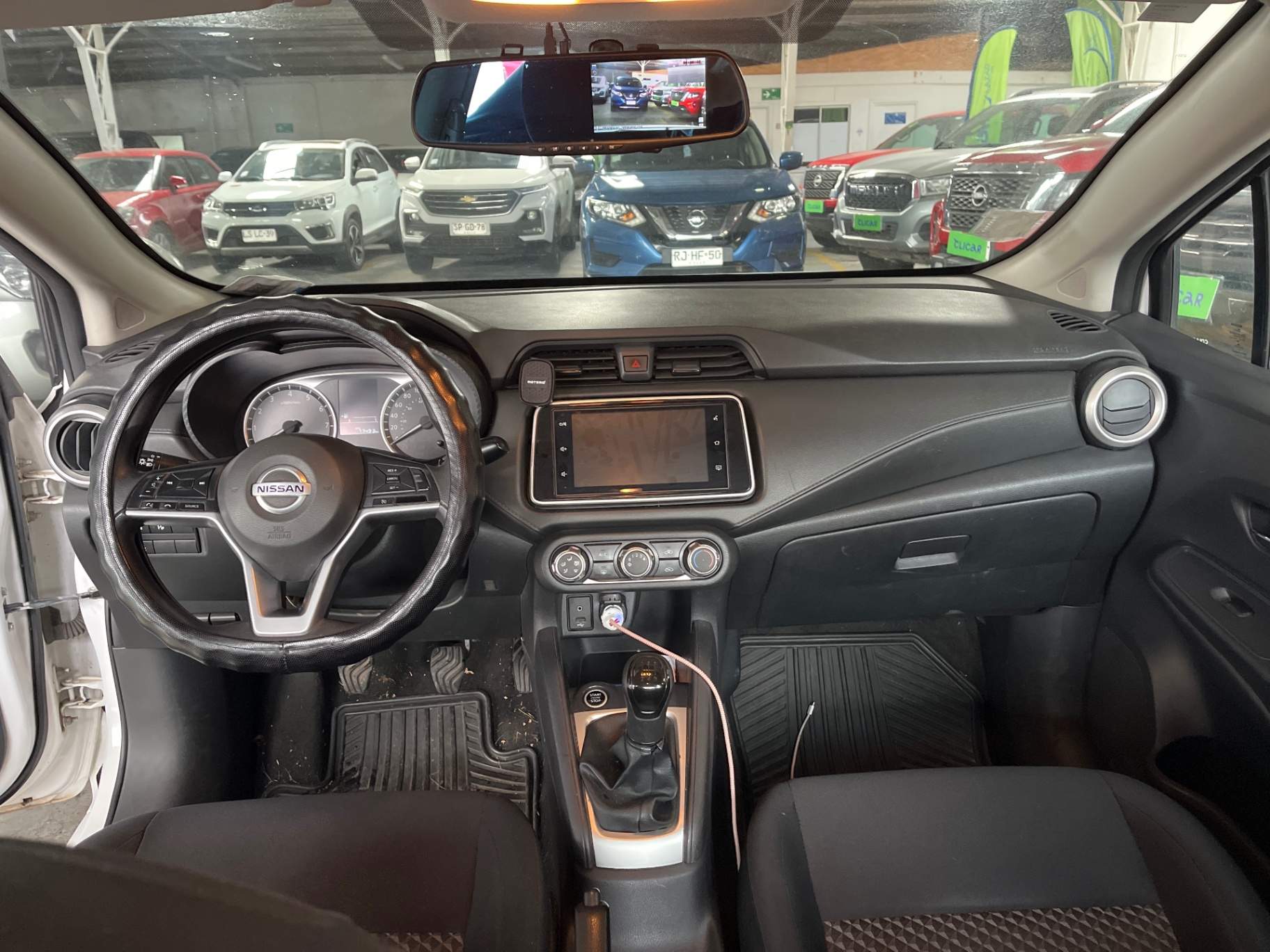 NISSAN - 2