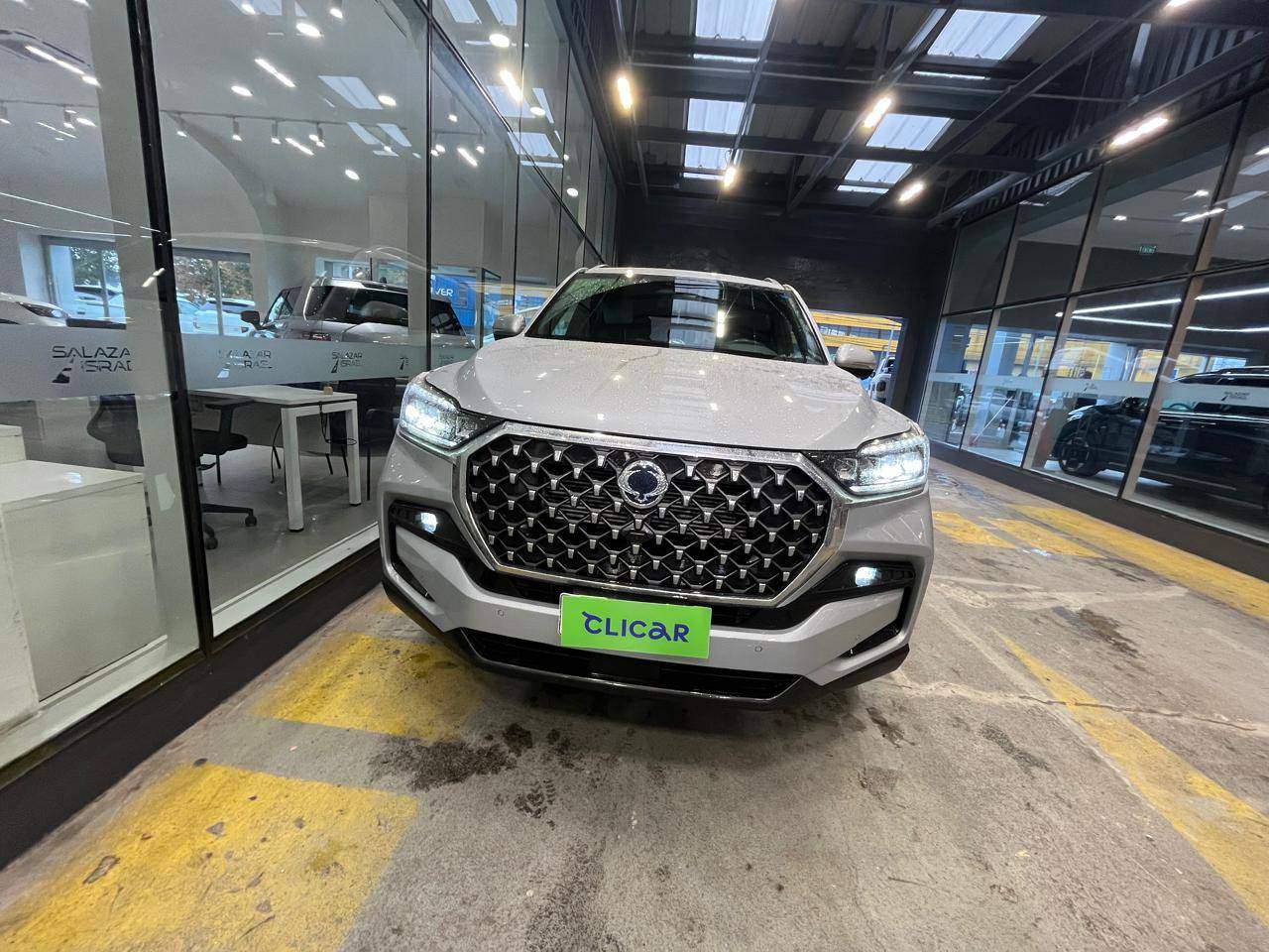 SSANGYONG - 1