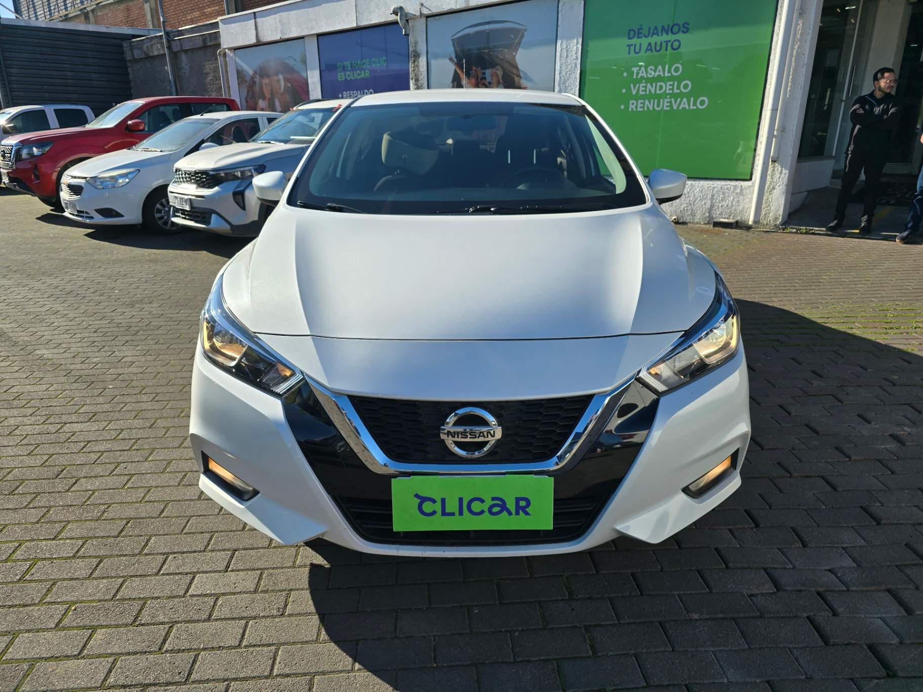 NISSAN - 1