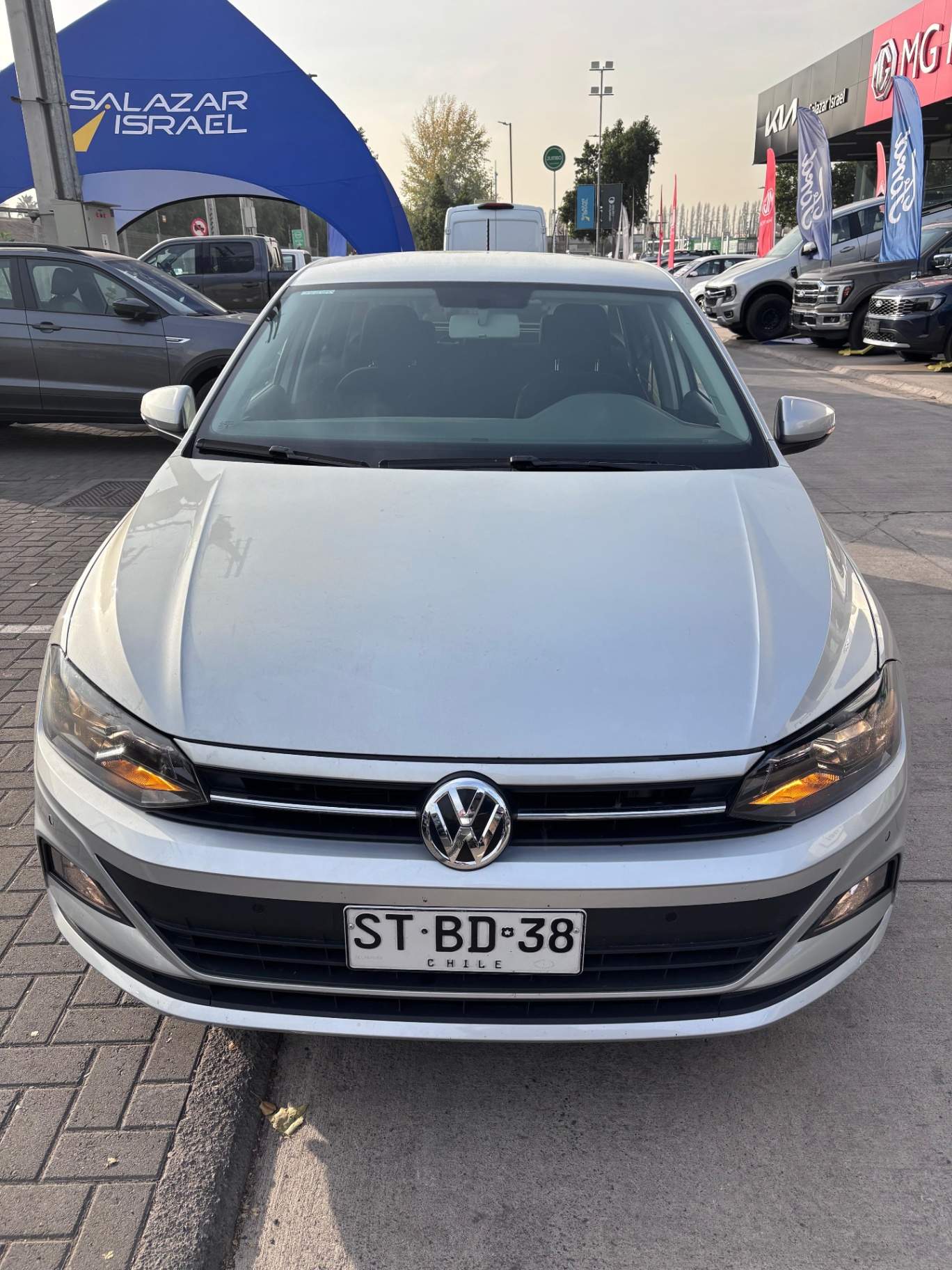 VOLKSWAGEN - 1