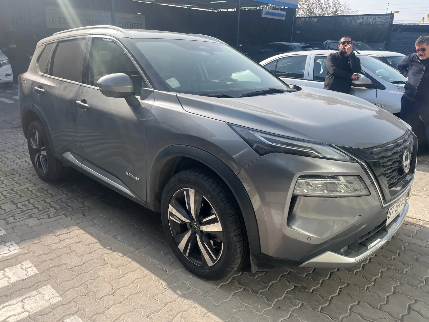 NISSAN