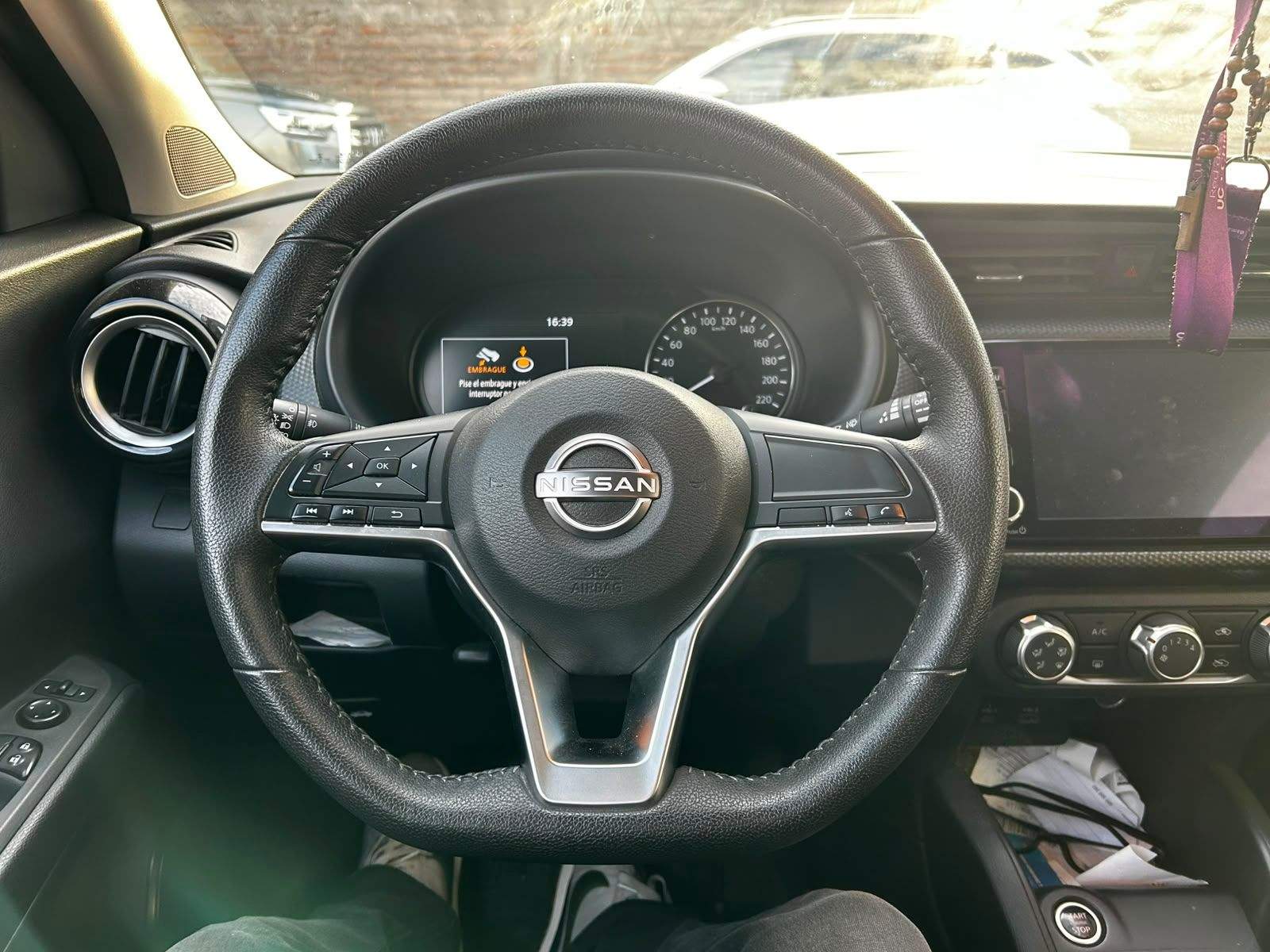 NISSAN - 2