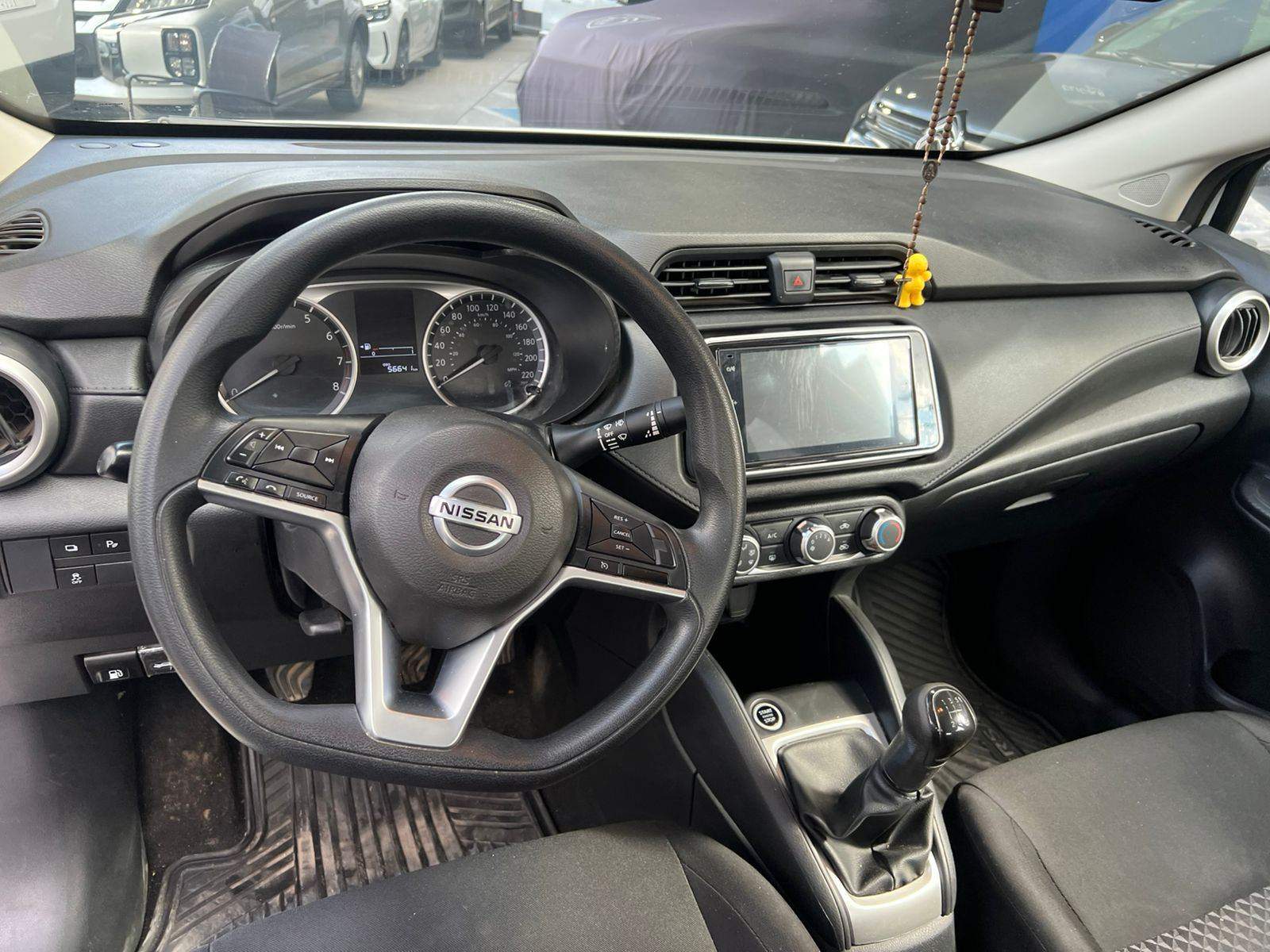 NISSAN - 2