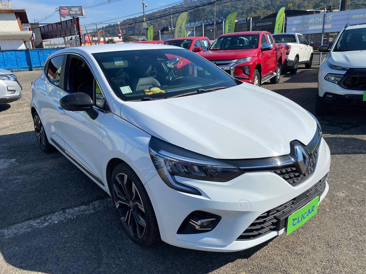 RENAULT