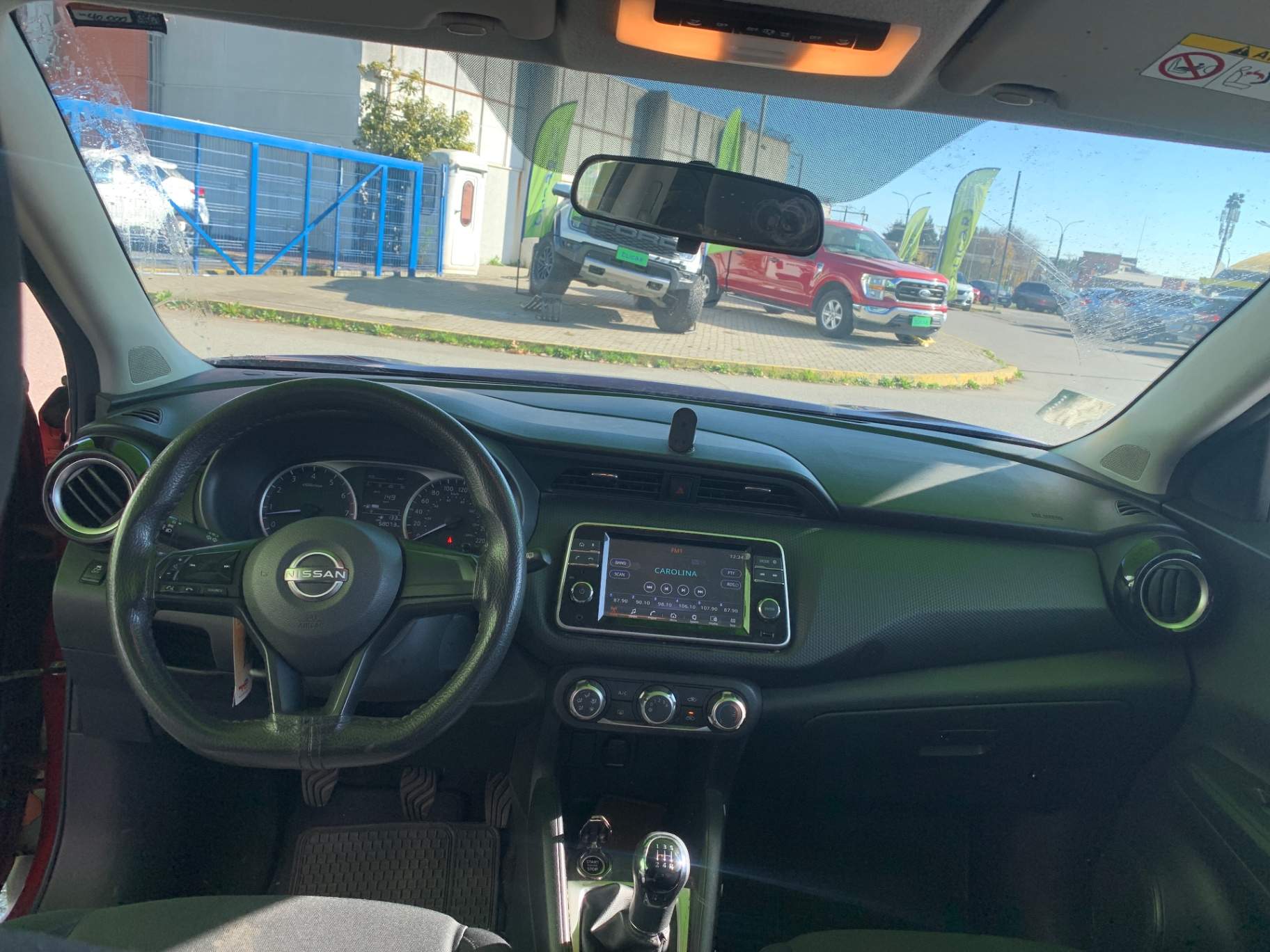 NISSAN - 2