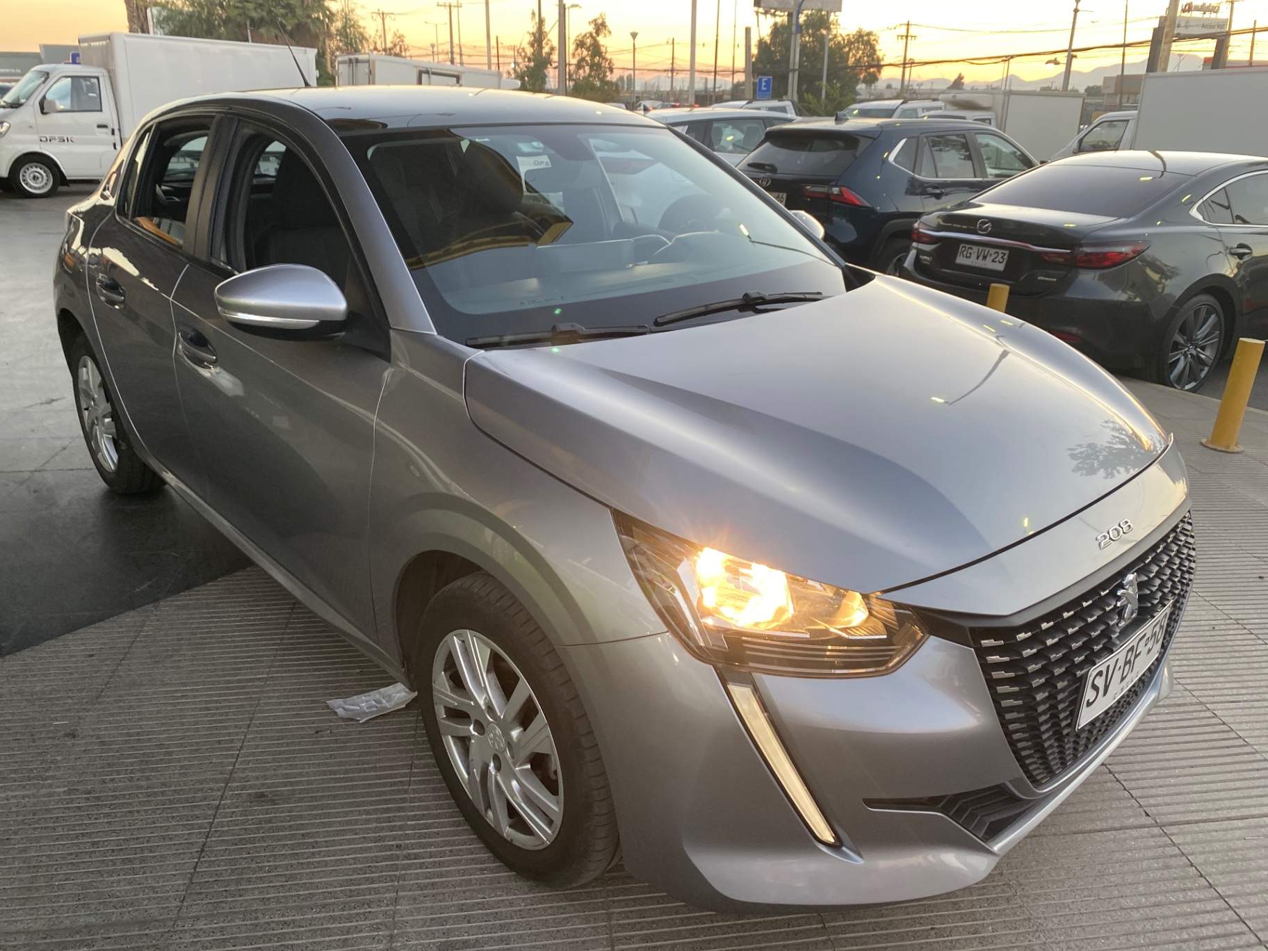 PEUGEOT