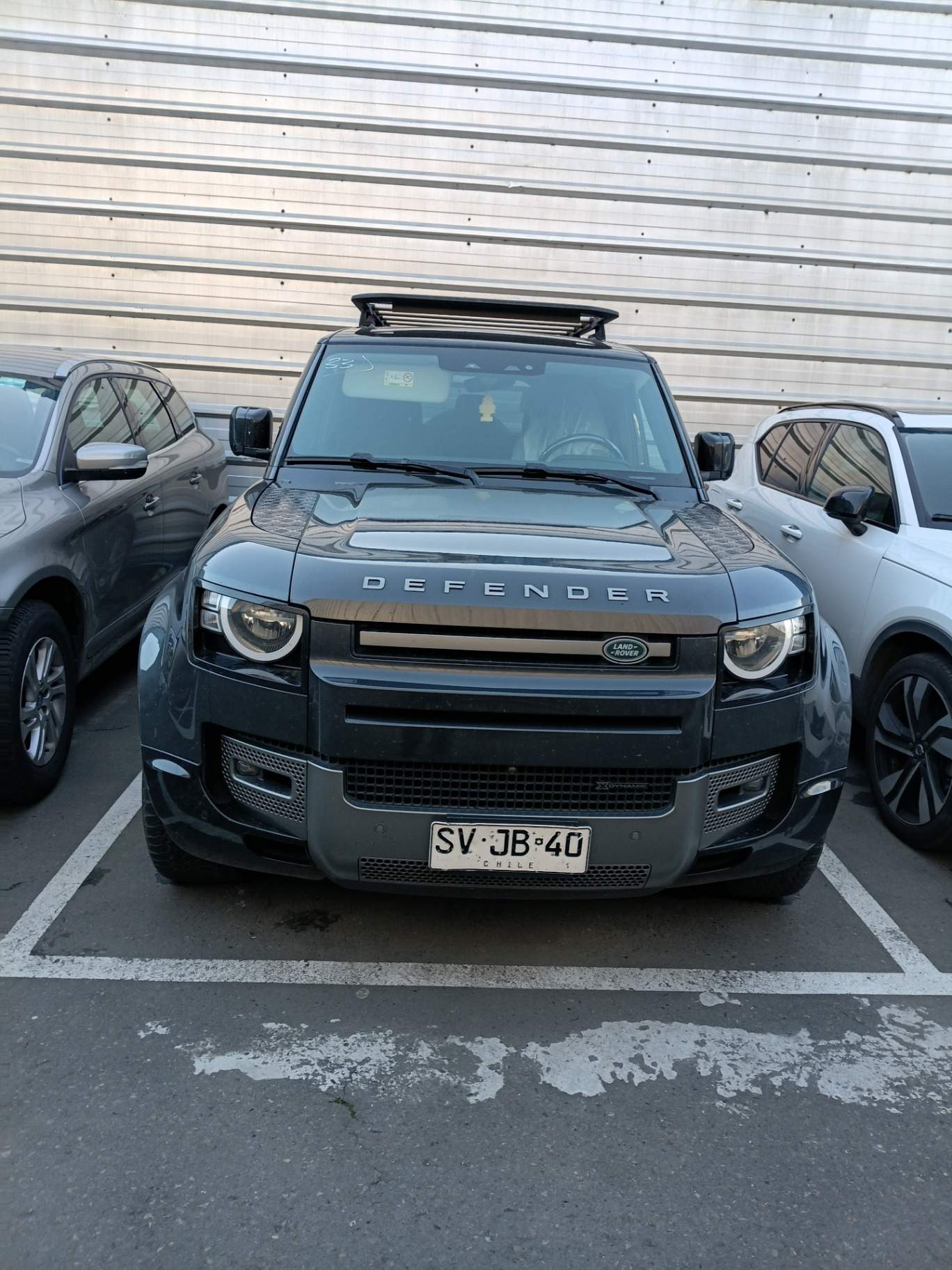 LAND ROVER - 1