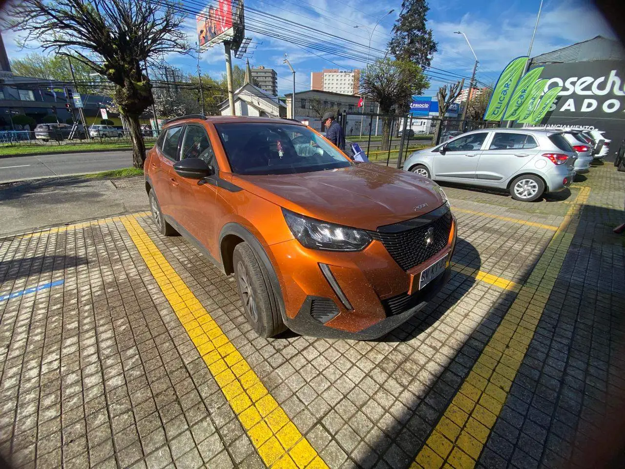 PEUGEOT