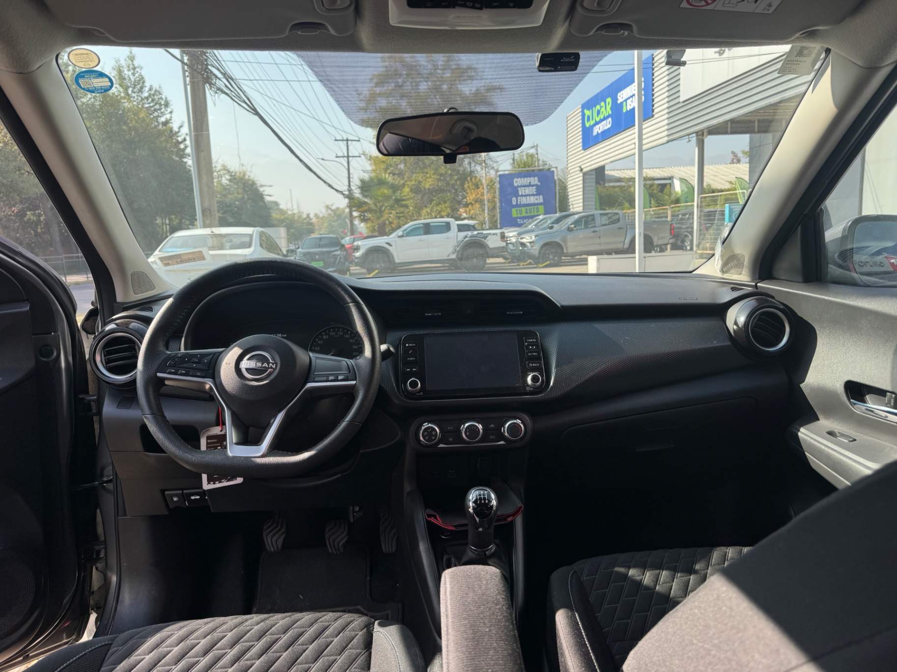 NISSAN - 2