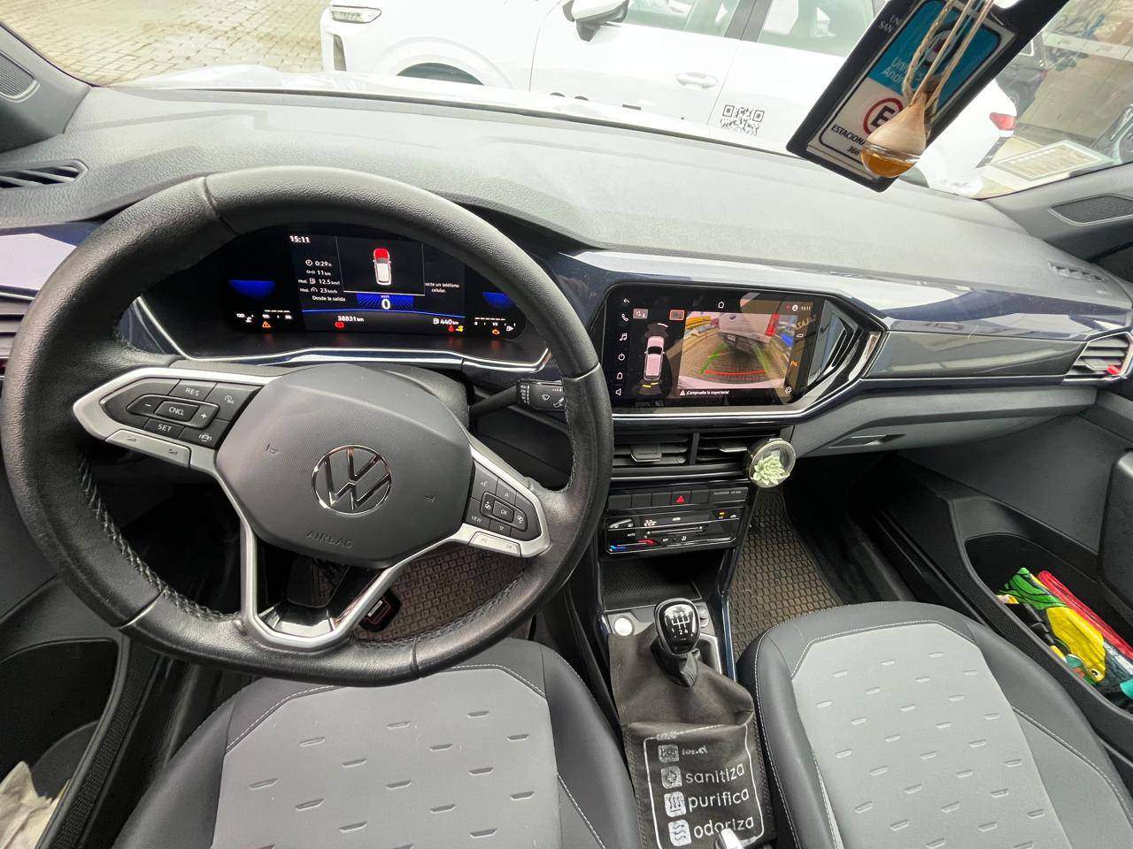 VOLKSWAGEN - 2