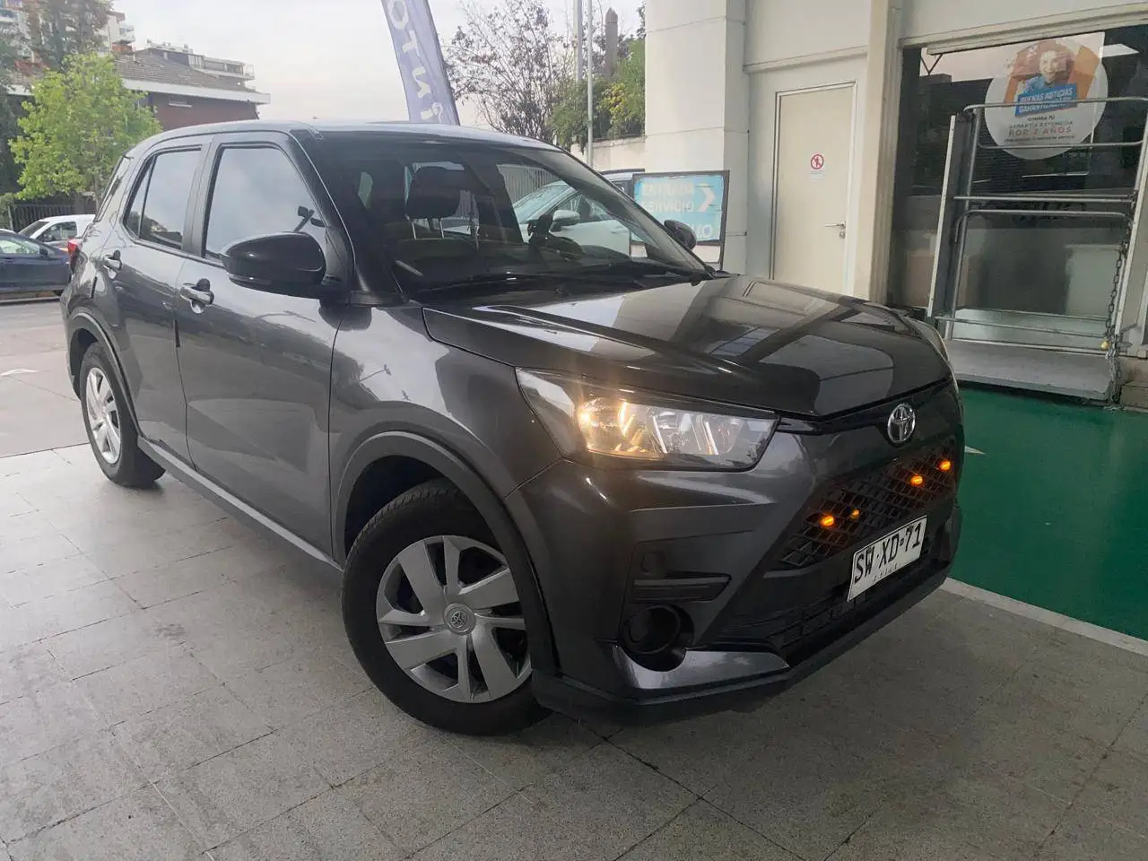 TOYOTA - 2