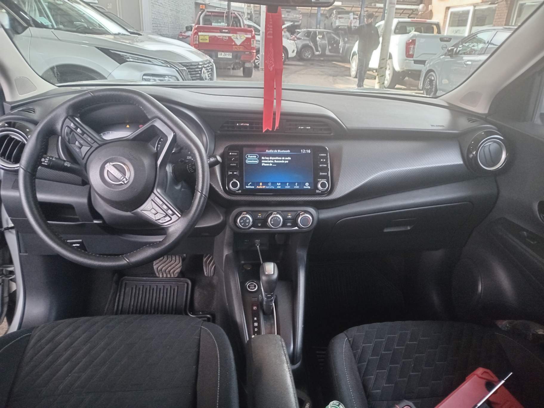 NISSAN - 2